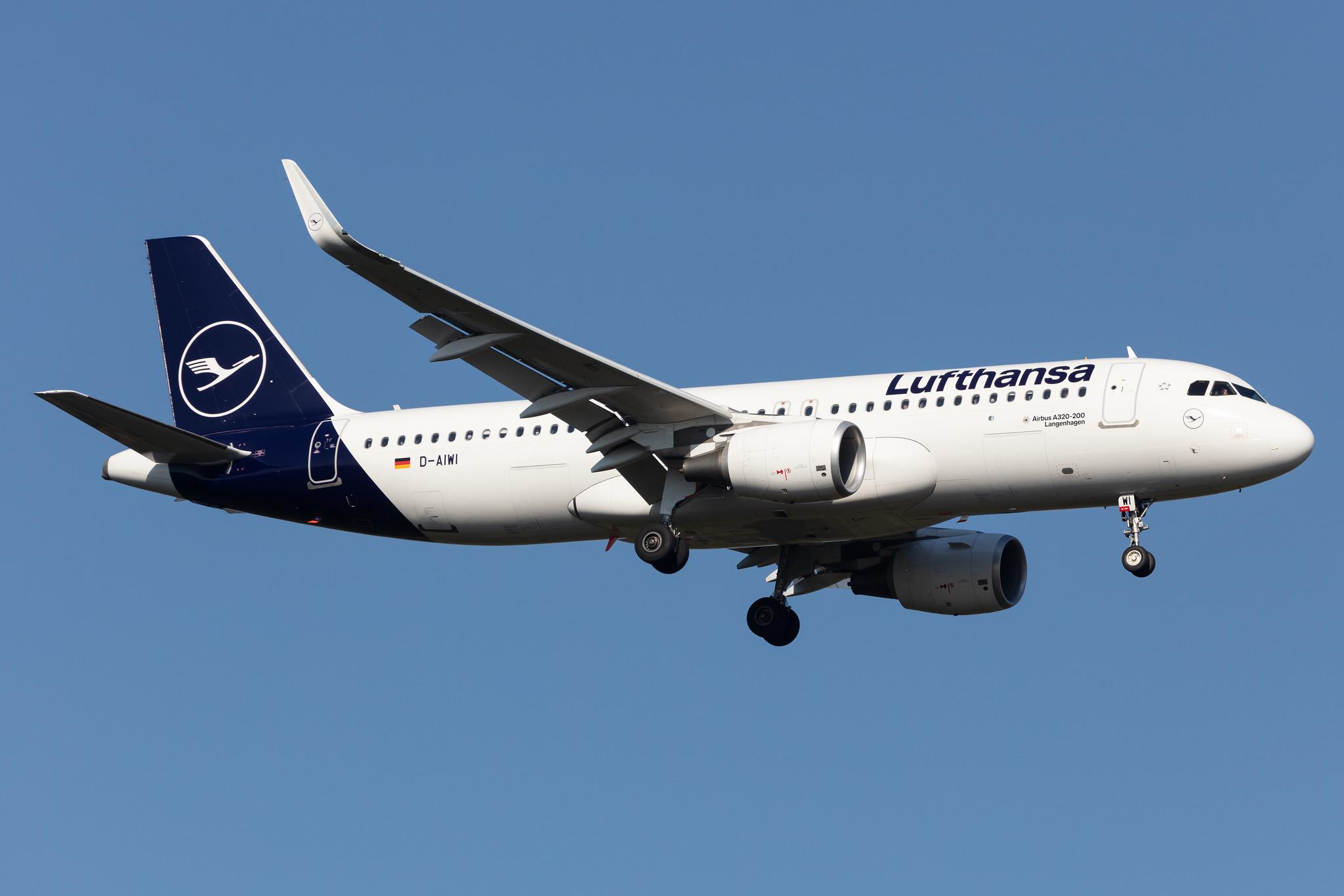 Frankfurt Airport: Lufthansa (LH / DLH) |  Airbus A320-214 A320 | D-AIWI | MSN 8951
