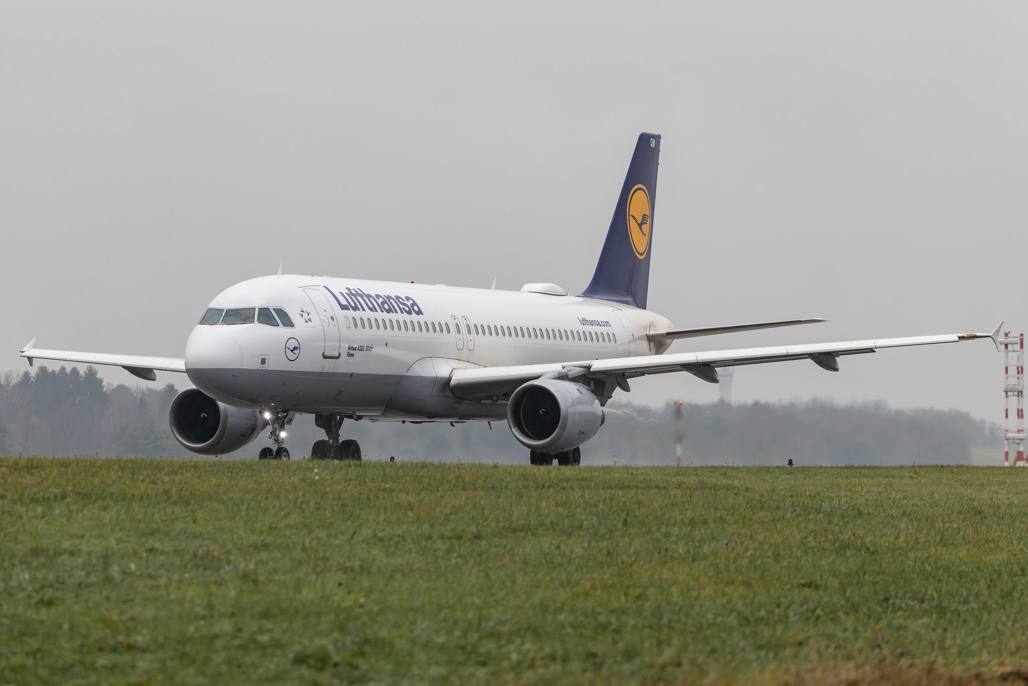 Hamburg Airport: Lufthansa (LH / DLH) |  Airbus A320-211 A320 | D-AIQW | MSN 1367