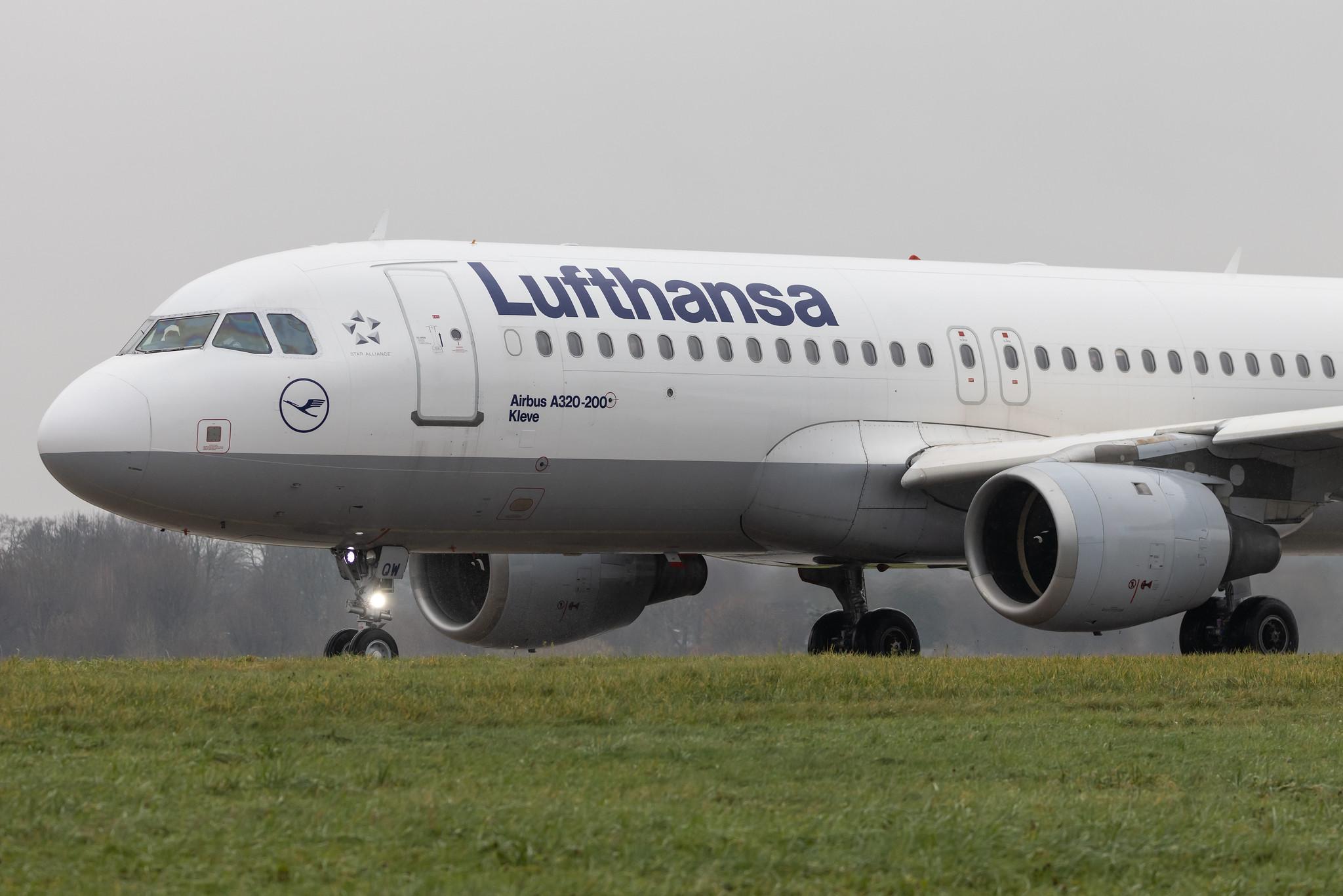Hamburg Airport: Lufthansa (LH / DLH) |  Airbus A320-211 A320 | D-AIQW | MSN 1367