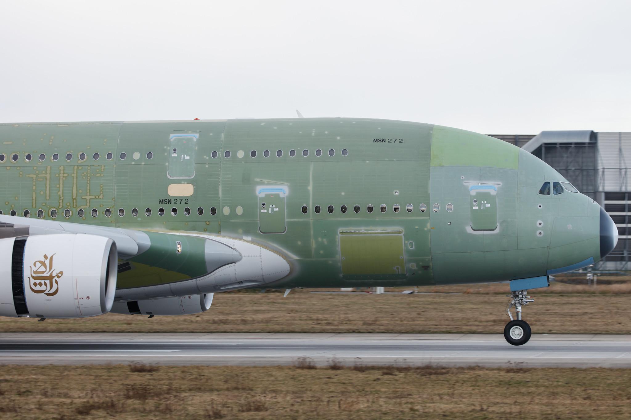 Hamburg Finkenwerder: Emirates  (EK / UAE) |  Airbus A380-842 A388 | F-WWSH (A6-EVS) | MSN 272