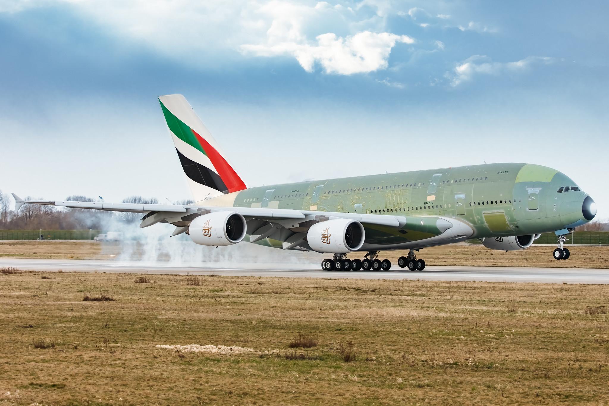 Hamburg Finkenwerder: Emirates  (EK / UAE) |  Airbus A380-842 A388 | F-WWSH (A6-EVS) | MSN 272