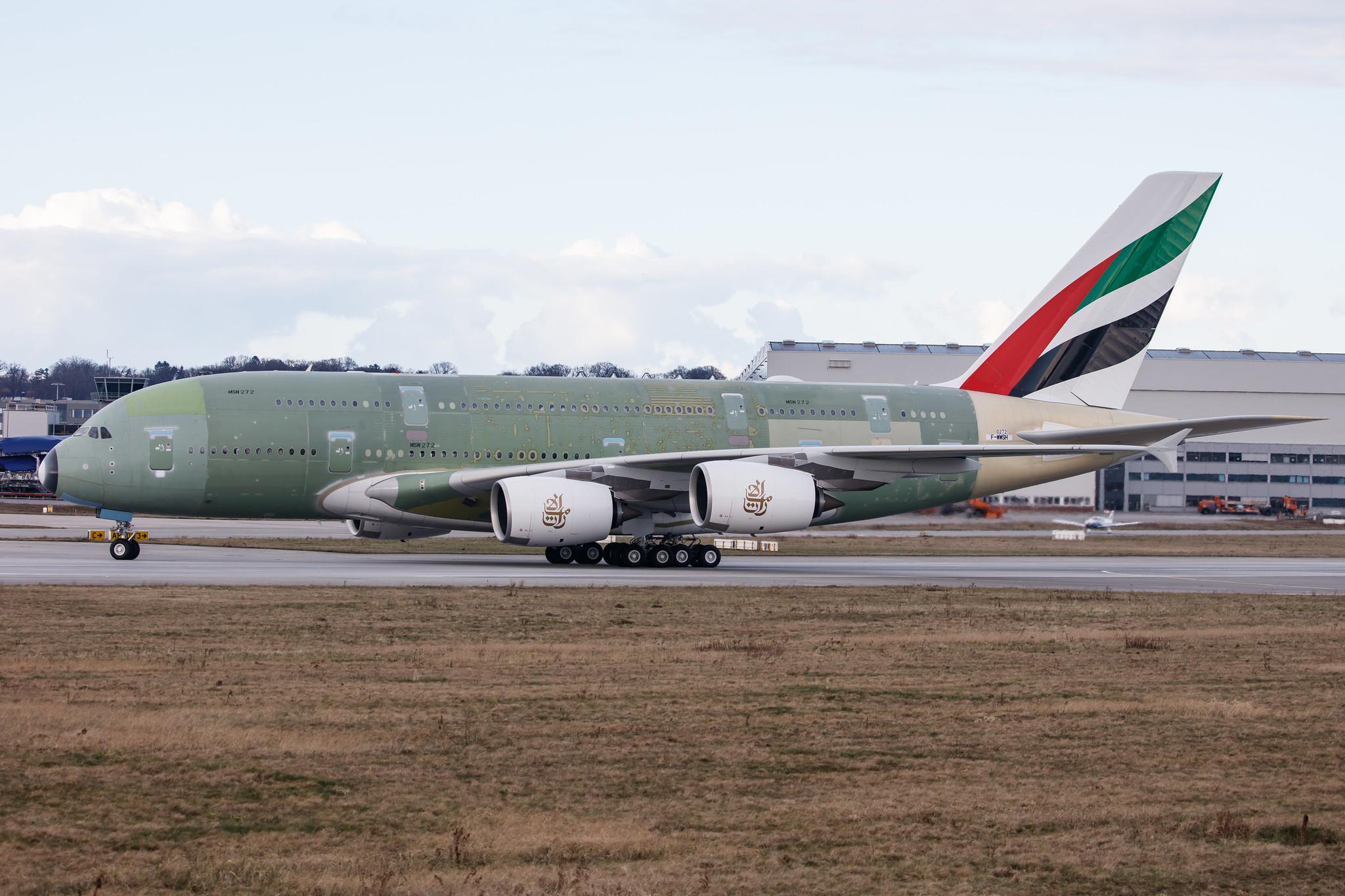 Hamburg Finkenwerder: Emirates  (EK / UAE) |  Airbus A380-842 A388 | F-WWSH (A6-EVS) | MSN 272