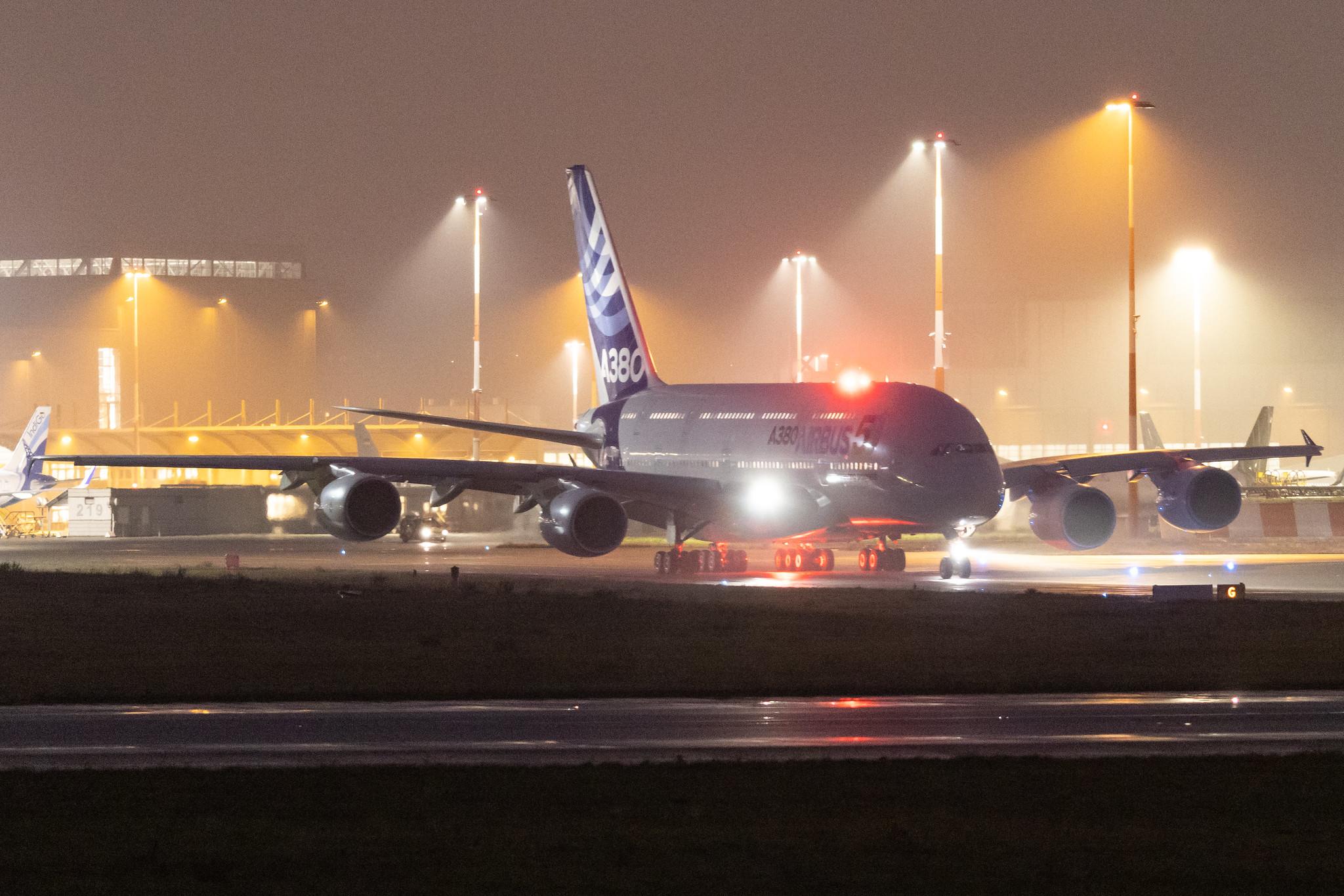 Hamburg Finkenwerder: Airbus (/ AIB) |  Airbus A380-841 A388 | F-WWOW | MSN 001