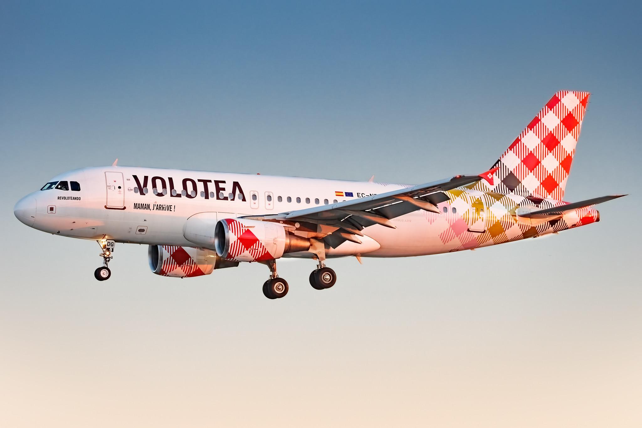 Hamburg Finkenwerder: Volotea (V7 / VOE) |  Airbus A319-112 A319 | EC-NDG | MSN 03364