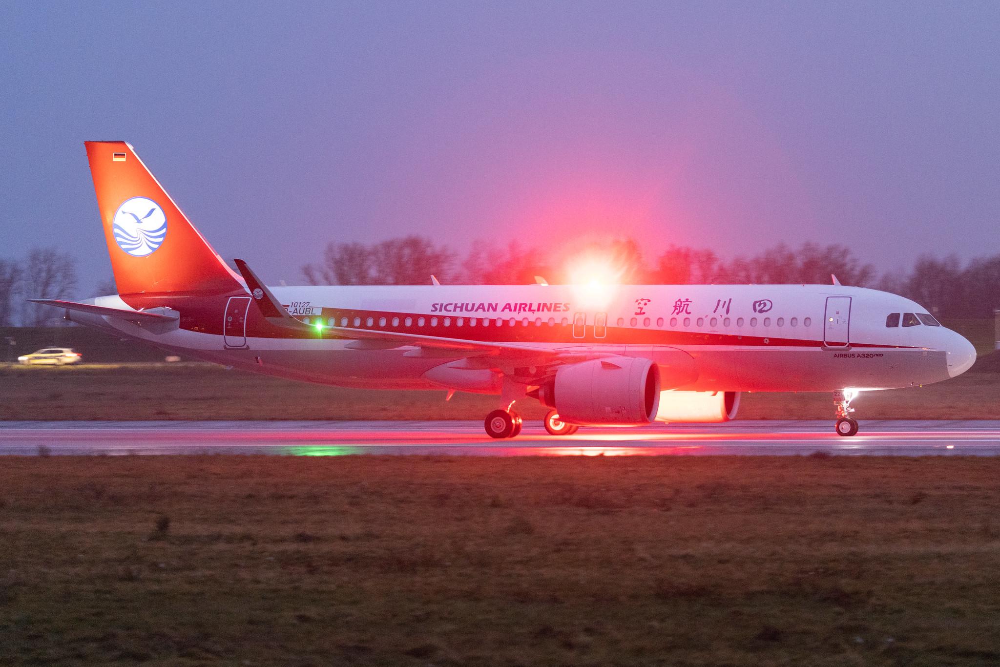 Hamburg Finkenwerder: Sichuan Airlines  (3U / CSC) | Airbus A320-271N A20N | D-AUBL (B-322U) | MSN 10127