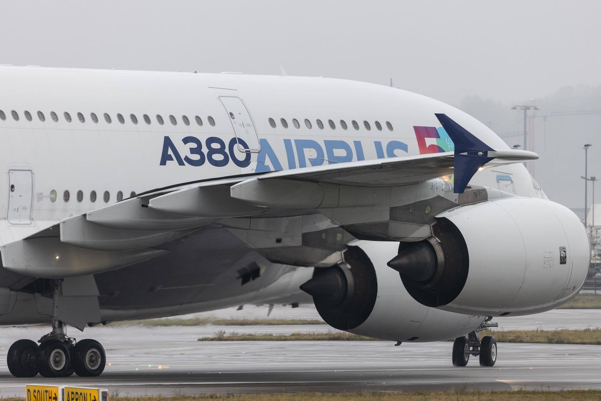 Hamburg Finkenwerder: Airbus (/ AIB) |  Airbus A380-841 A388 | F-WWOW | MSN 001