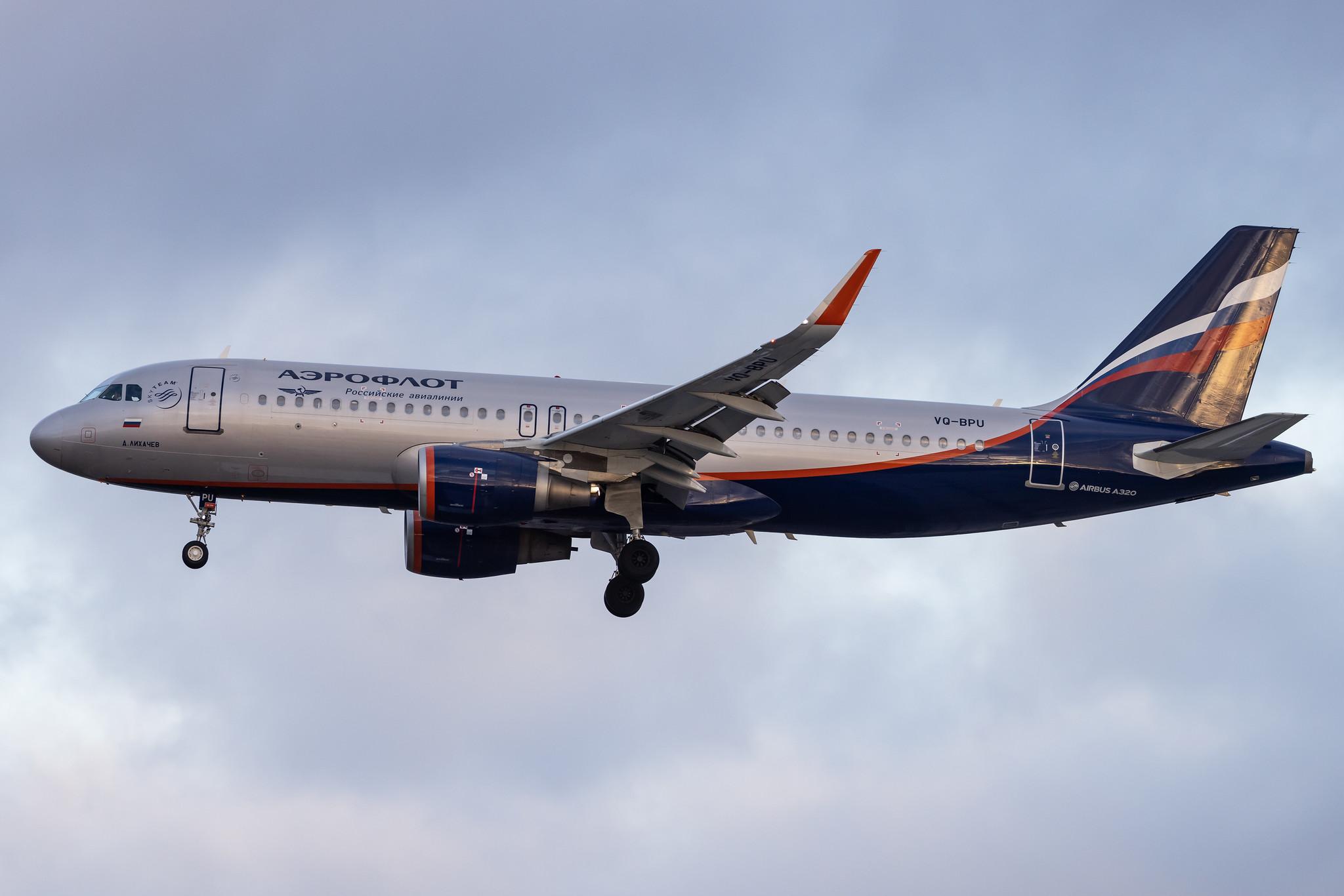 Hamburg Airport: Aeroflot (SU / AFL) |  Airbus A320-214 A320 | VQ-BPU | MSN 5921
