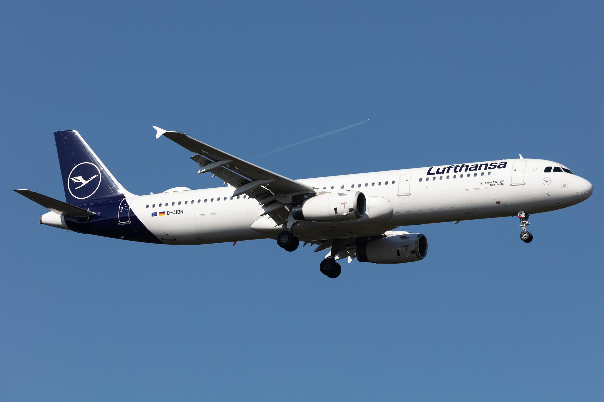 Frankfurt Airport: Lufthansa (LH / DLH) |  Airbus A321-231 A321 | D-AIDN | MSN 4976