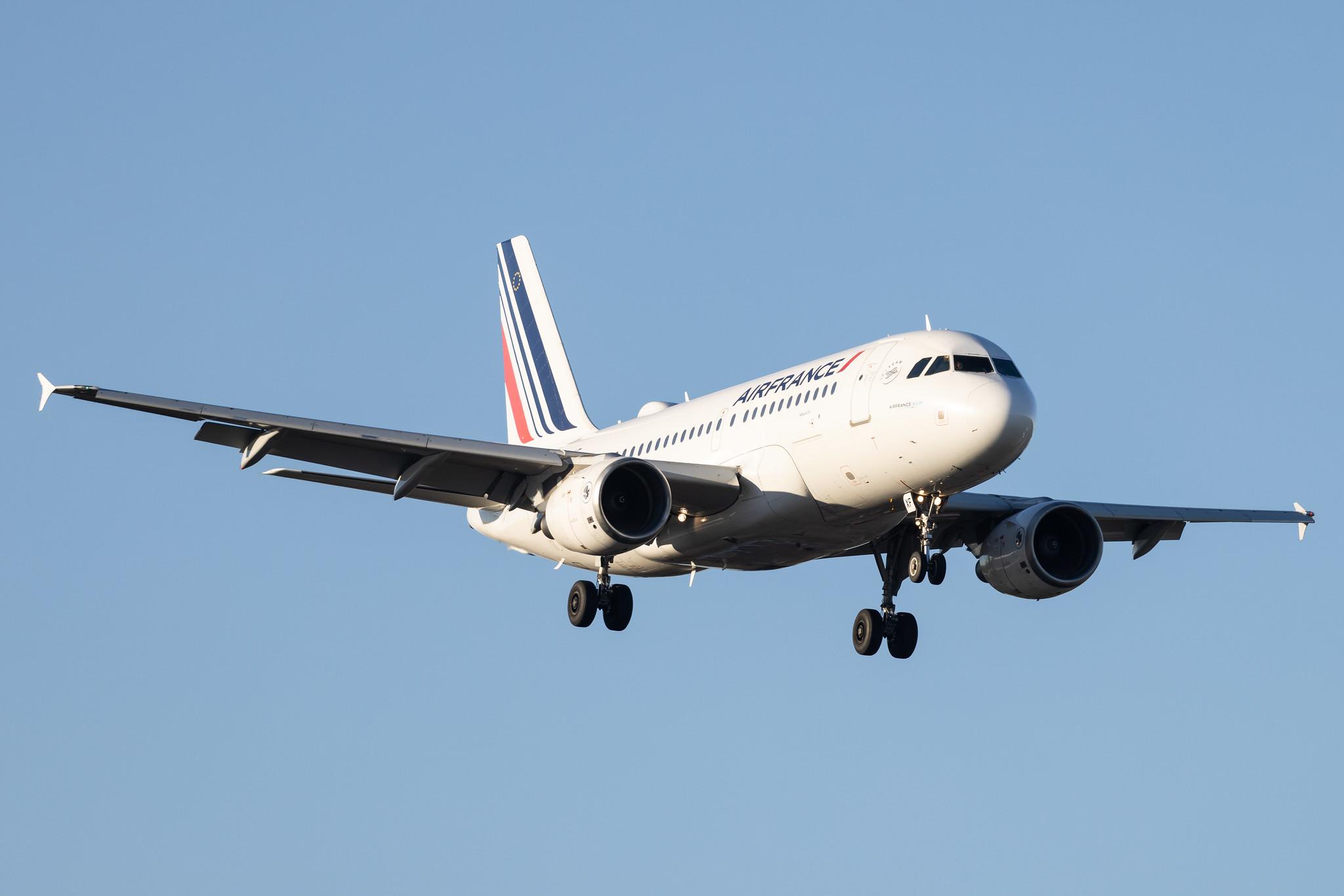 Hamburg Airport: Air France (AF / AFR) |  Airbus A319-111 A319 | F-GRXF | MSN 1938