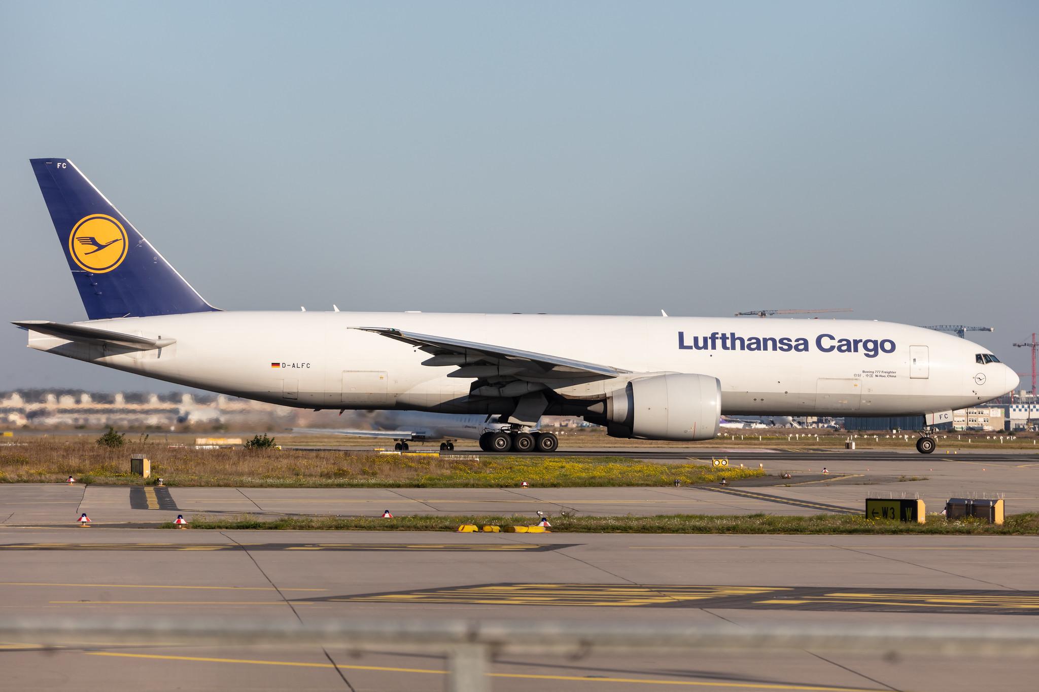 Frankfurt Airport: Lufthansa Cargo (/ GEC) |  Boeing 777-FBT B77L | D-ALFC | MSN 41676