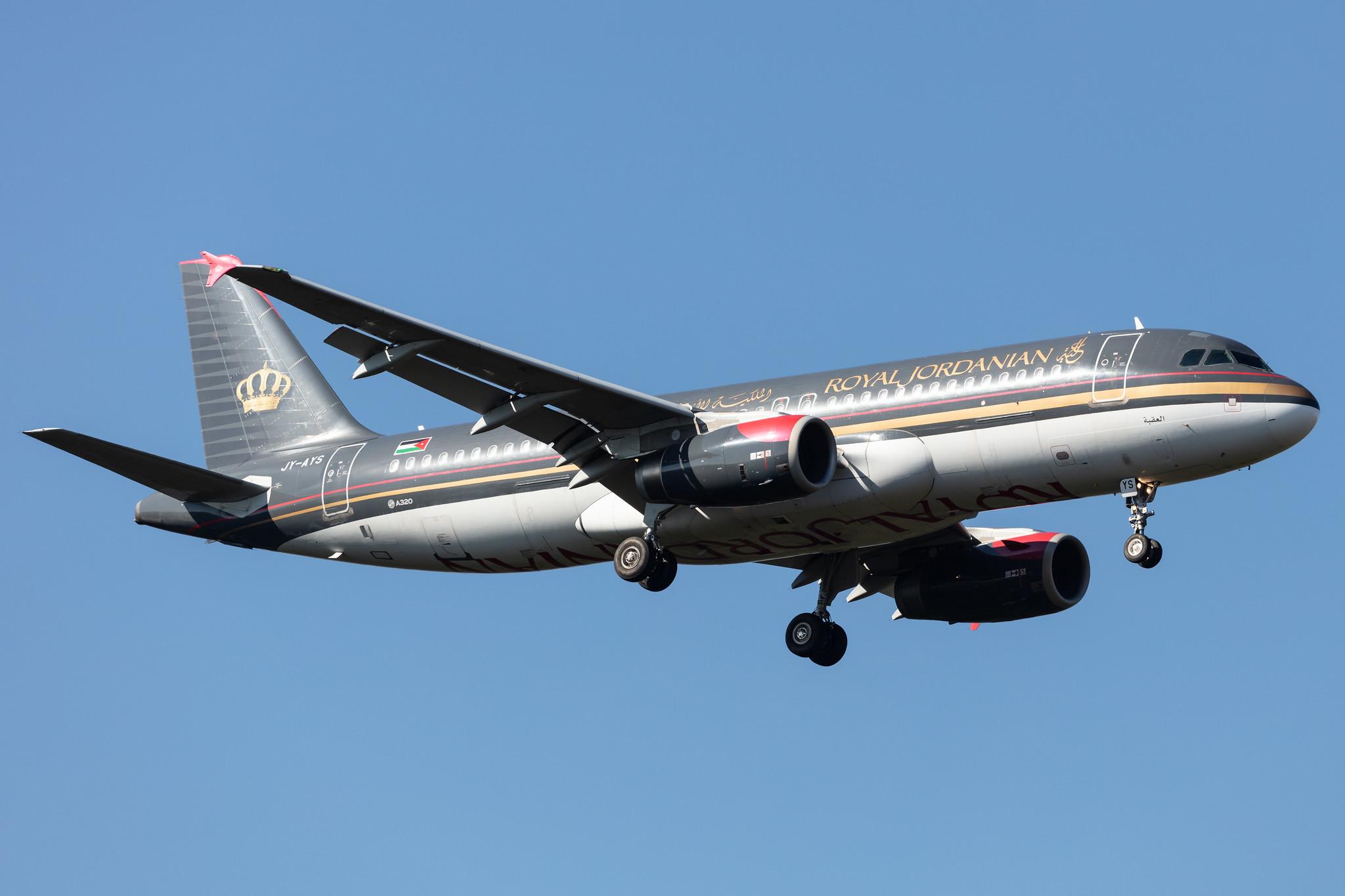 Frankfurt Airport: Royal Jordanian (RJ / RJA) |  Airbus A320-232 A320 | JY-AYS | MSN 4853