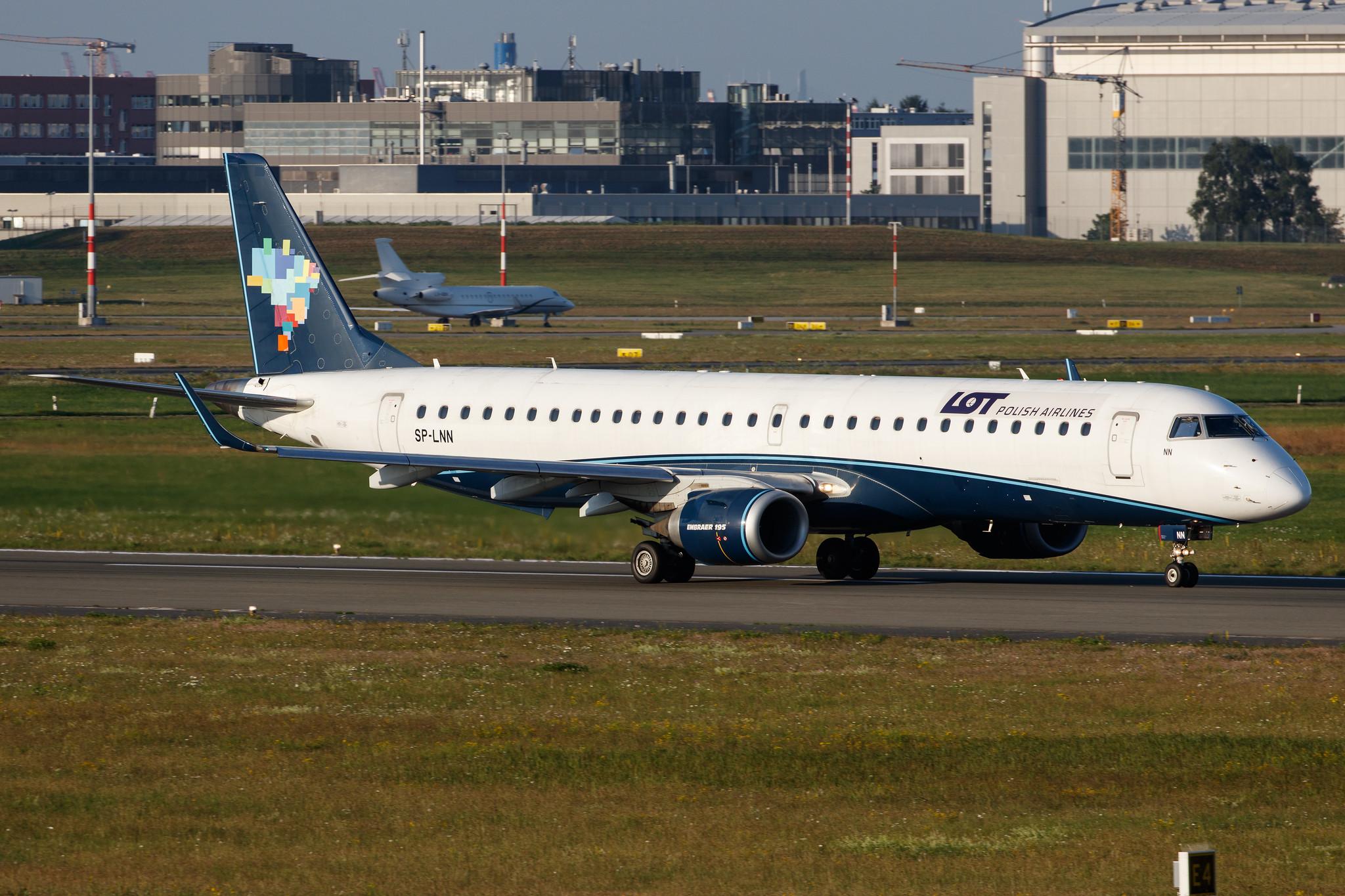 Hamburg Airport: LOT (LO / LOT) |  Embraer E195AR E195 | SP-LNN | MSN 19000413