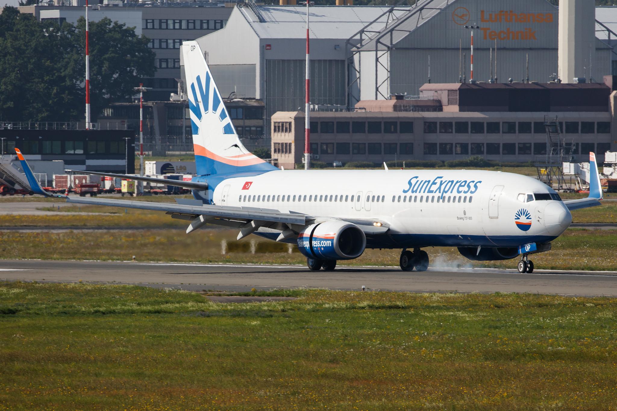 Hamburg Airport: SunExpress (XQ / SXS) |  Boeing 737-8AS B738 | TC-SOP | MSN 33562