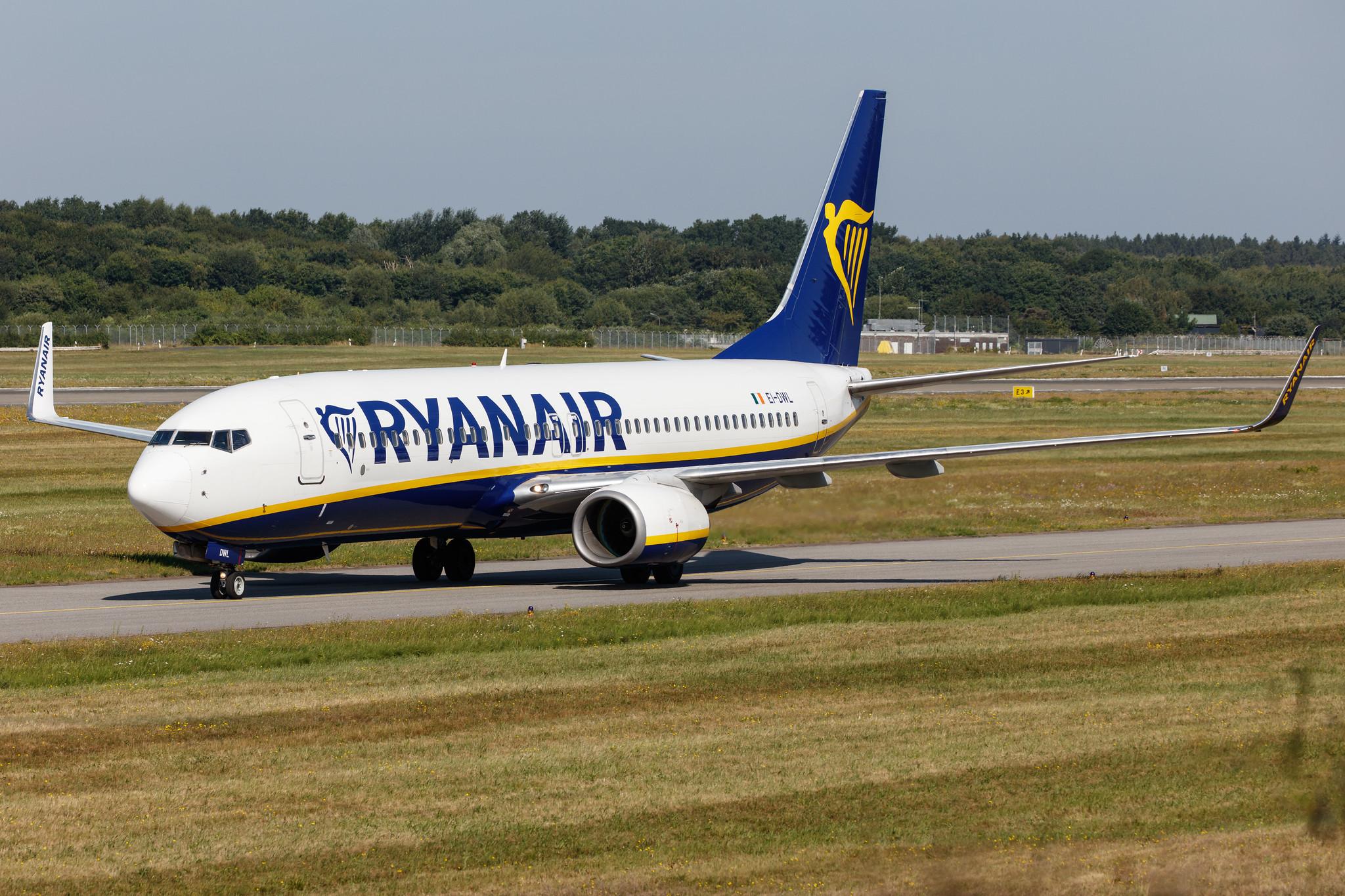 Hamburg Airport: Ryanair (FR / RYR) |  Boeing 737-8AS B738 | EI-DWL | MSN 33618
