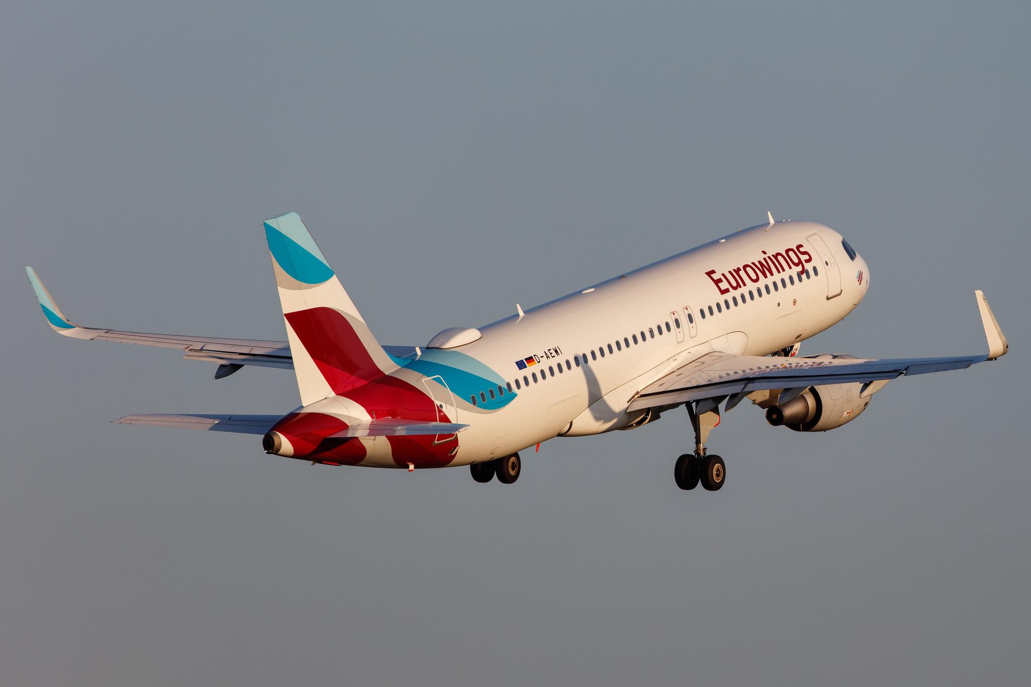 Hamburg Airport: Eurowings (EW / EWG) |  Airbus A320-214 A320 | D-AEWI | MSN 7210