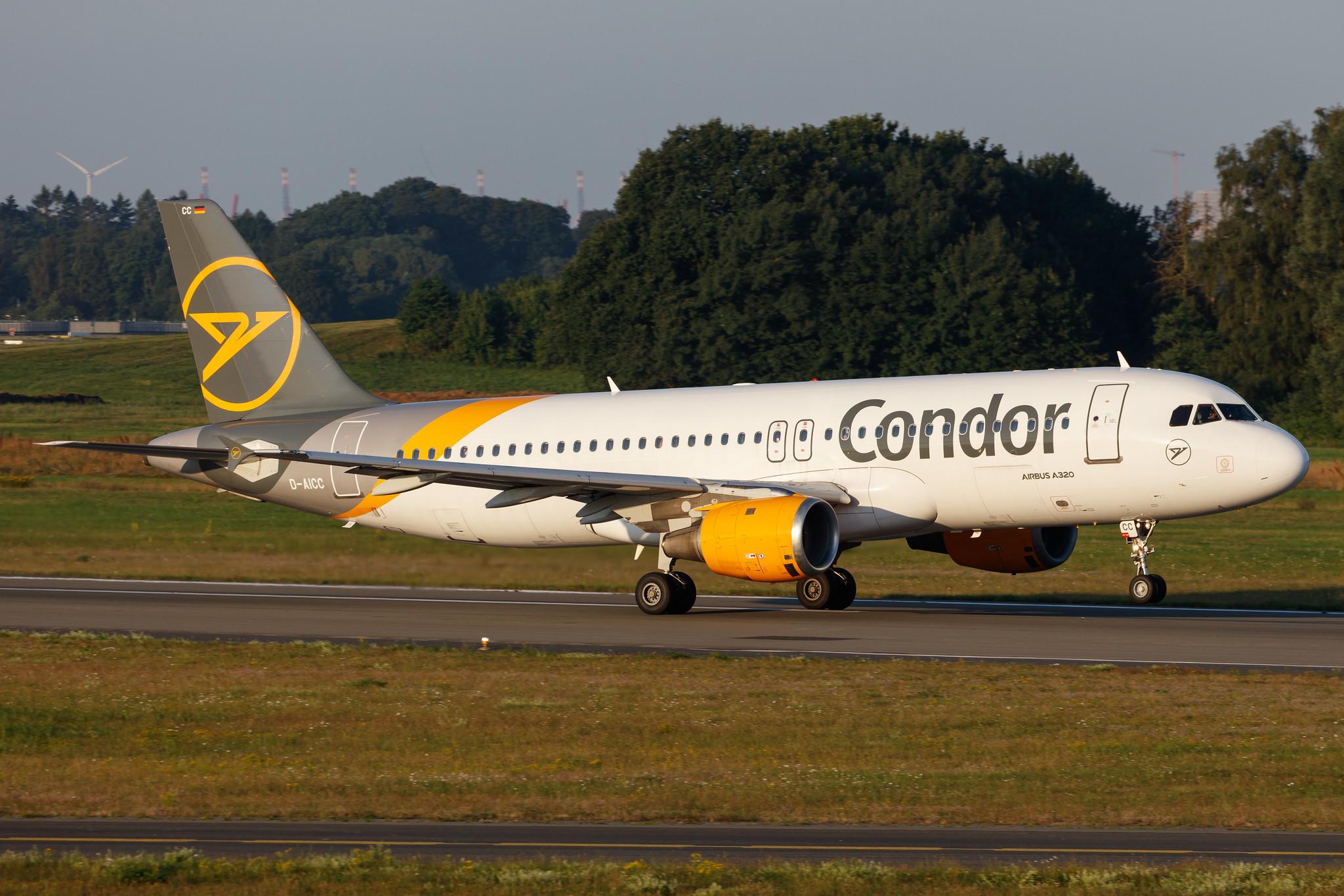 Hamburg Airport: Condor (DE / CFG) |  Airbus A320-212 A320 | D-AICC | MSN 0809