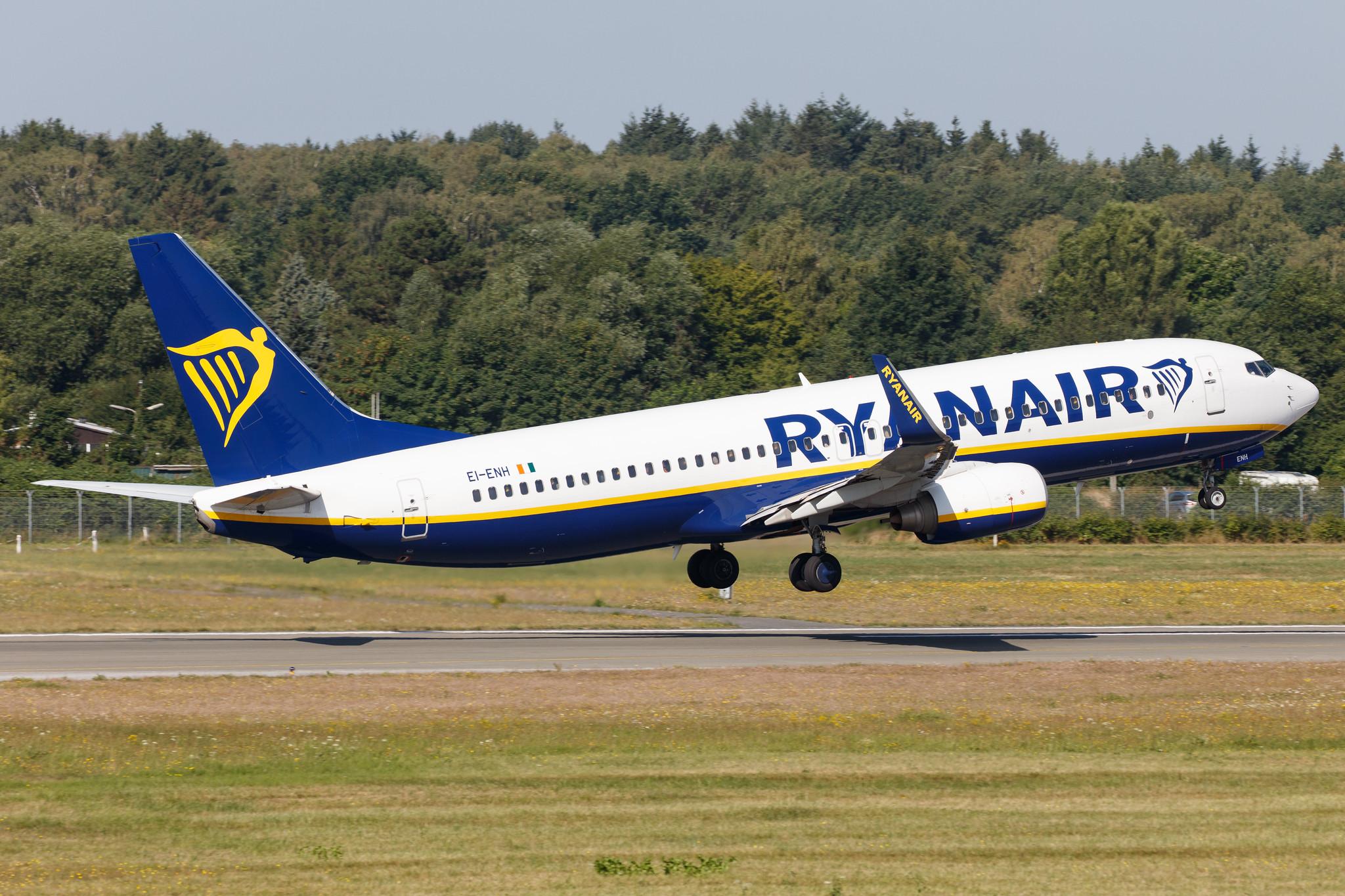 Hamburg Airport: Ryanair (FR / RYR) |  Boeing 737-8AS B738 | Ei-ENH | MSN 35033