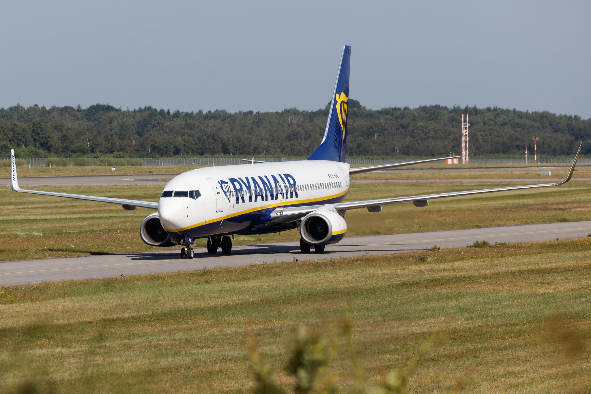 Hamburg Airport: Ryanair (FR / RYR) |  Boeing 737-8AS B738 | EI-DWL | MSN 33618
