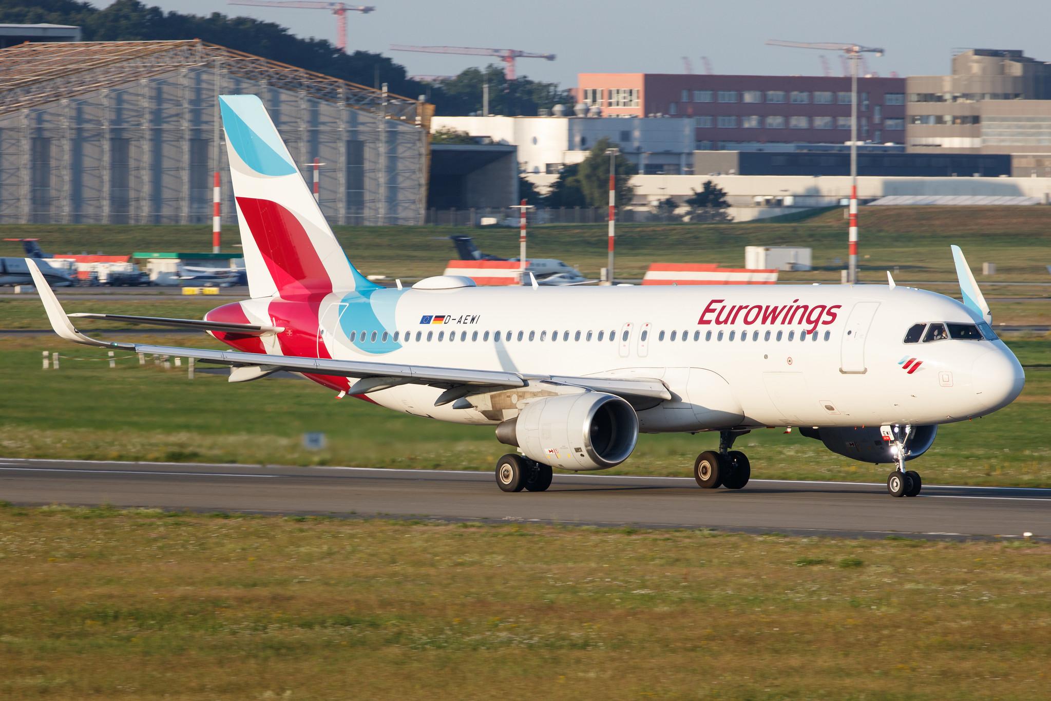 Hamburg Airport: Eurowings (EW / EWG) |  Airbus A320-214 A320 | D-AEWI | MSN 7210