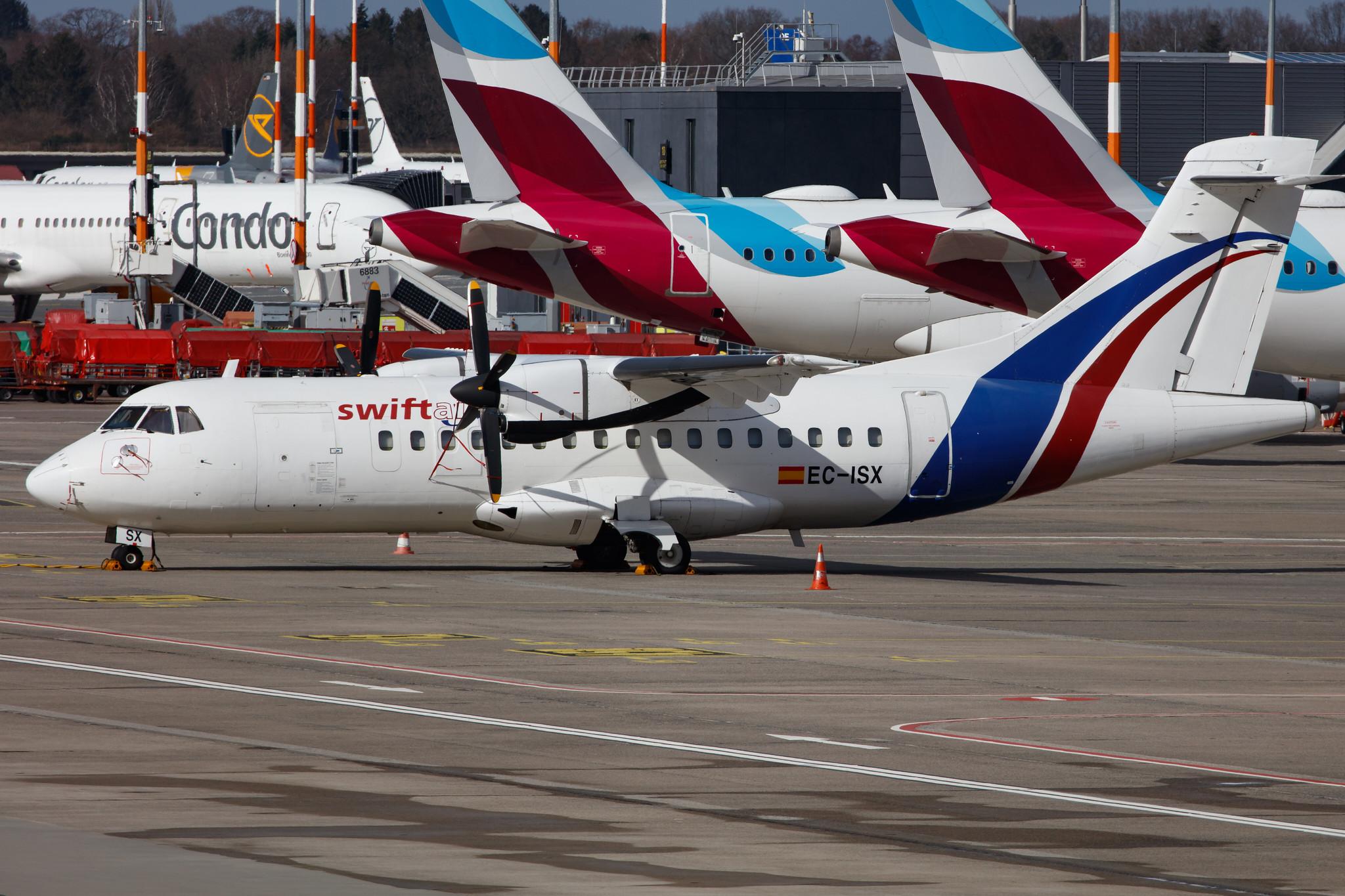Hamburg Airport: Swiftair (WT / SWT) |  ATR 42-300(F) AT43 | EC-ISX | MSN 0242
