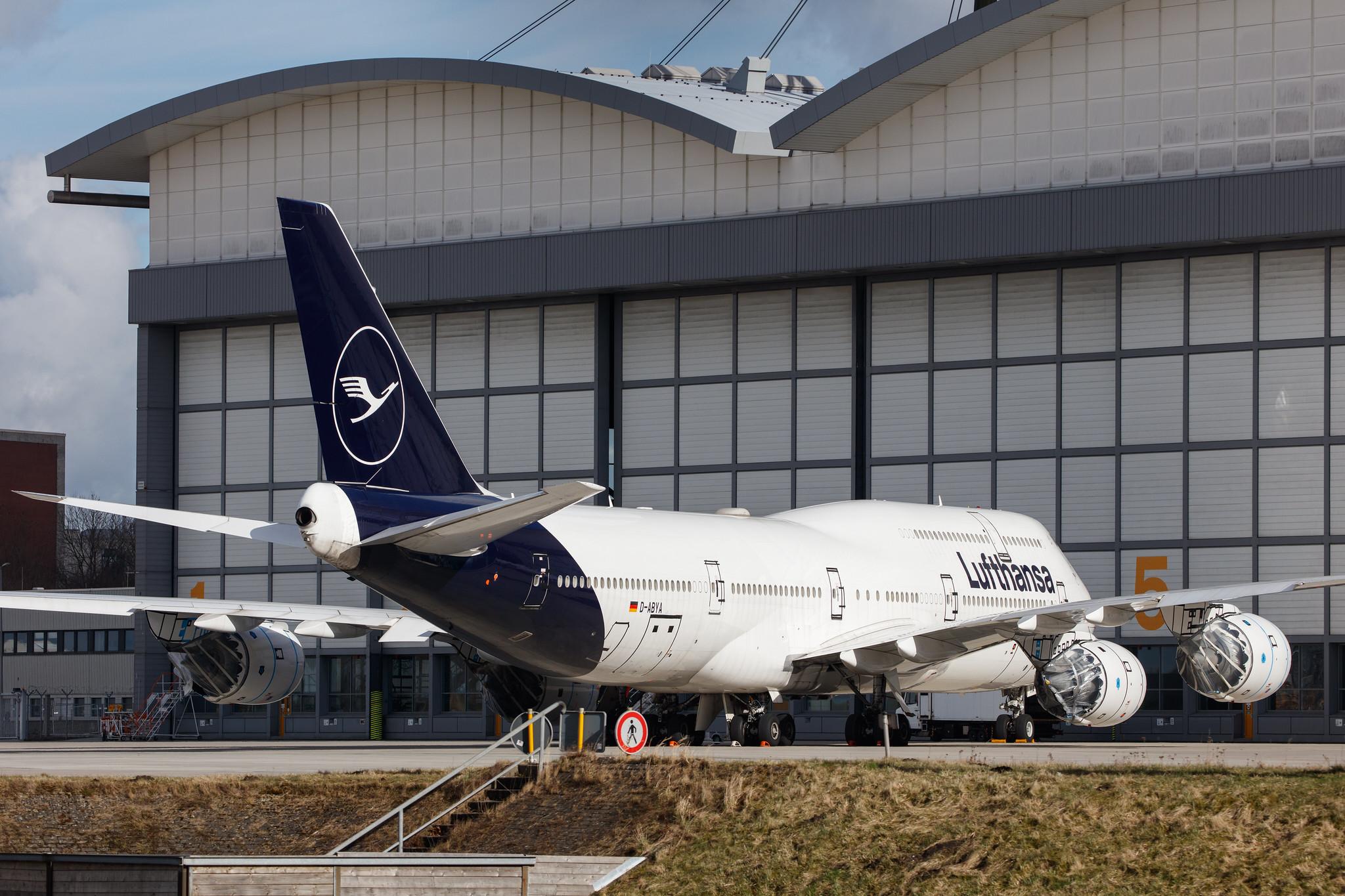 Hamburg Airport: Lufthansa (LH / DLH) |  Boeing 747-830 B748 | D-ABYA | MSN 37827