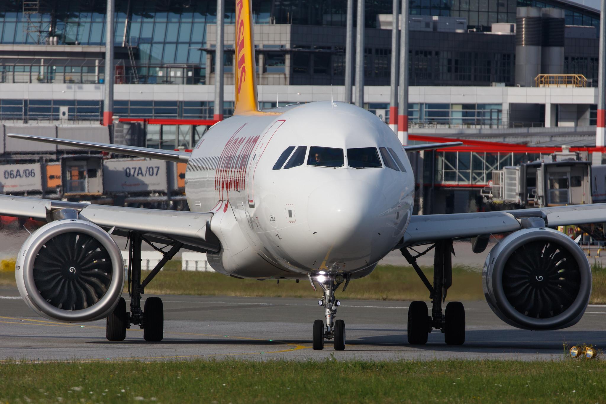 Hamburg Airport: Pegasus (PC / PGT) | Operator: Pegasus Airlines |  Airbus A320-251N A20N | TC-NCA | MSN 8868