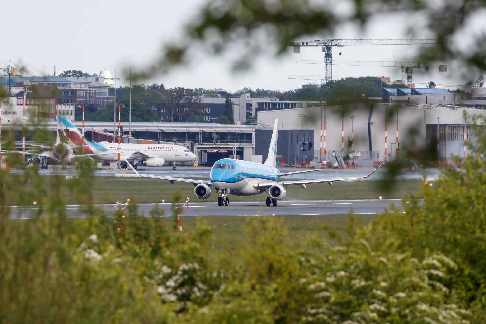 Hamburg Airport: KLM (KL / KLM) | Operator: KLM Cityhopper |  Embraer E175STD E75L | PH-EXN | MSN 17000659
