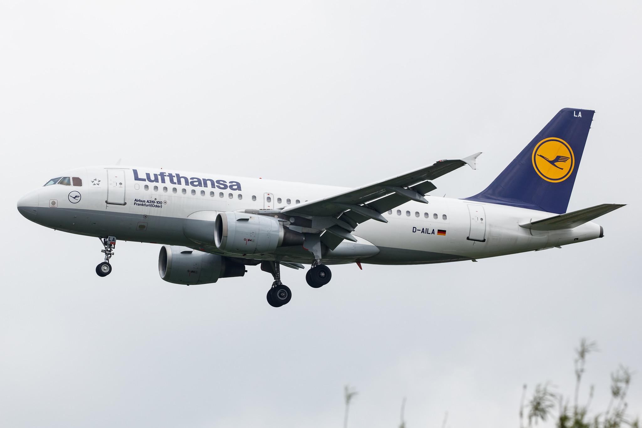 Hamburg Airport: Lufthansa (LH / DLH) |  Airbus A319-114 A319 | D-AILA | MSN 0609