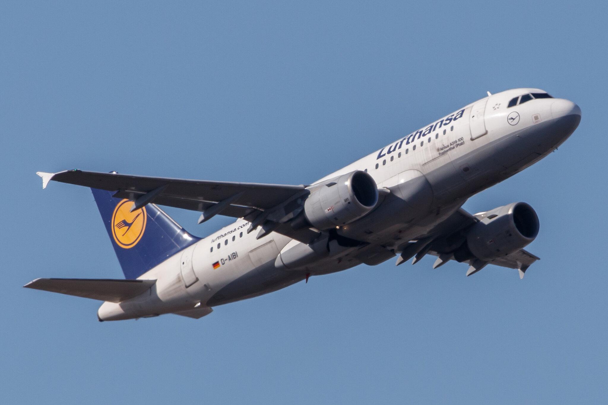 Frankfurt Airport: Lufthansa (LH / DLH) |  Airbus A319-112 A319 | D-AIBI | MSN 5284