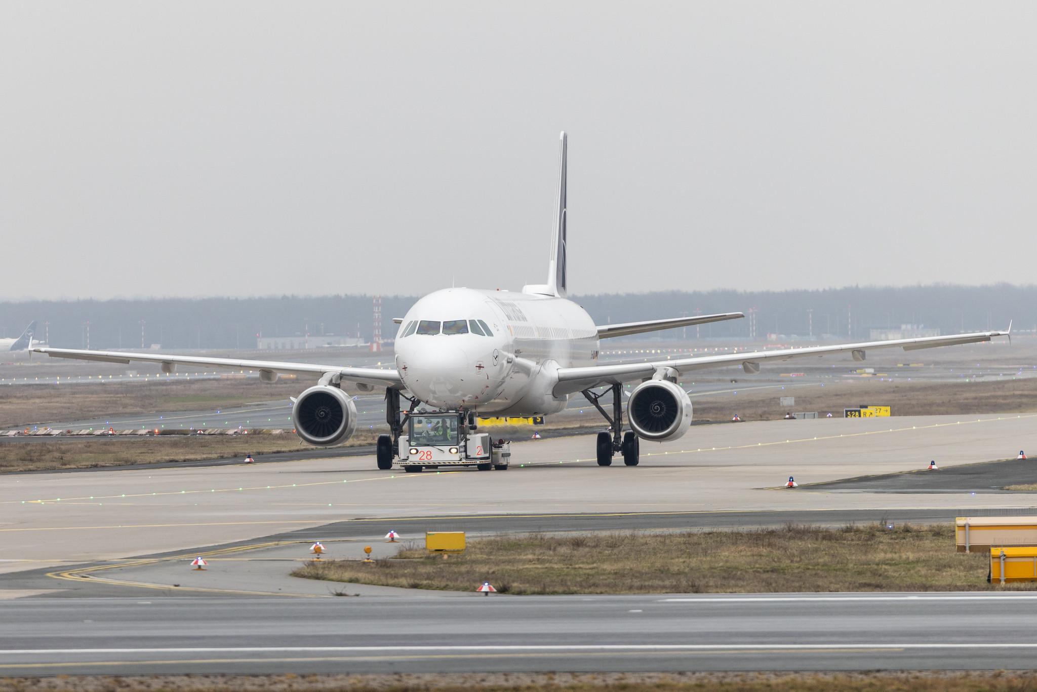Frankfurt Airport: Lufthansa (LH / DLH) |  Airbus A321-231 A321 | D-AIDN | MSN 4976