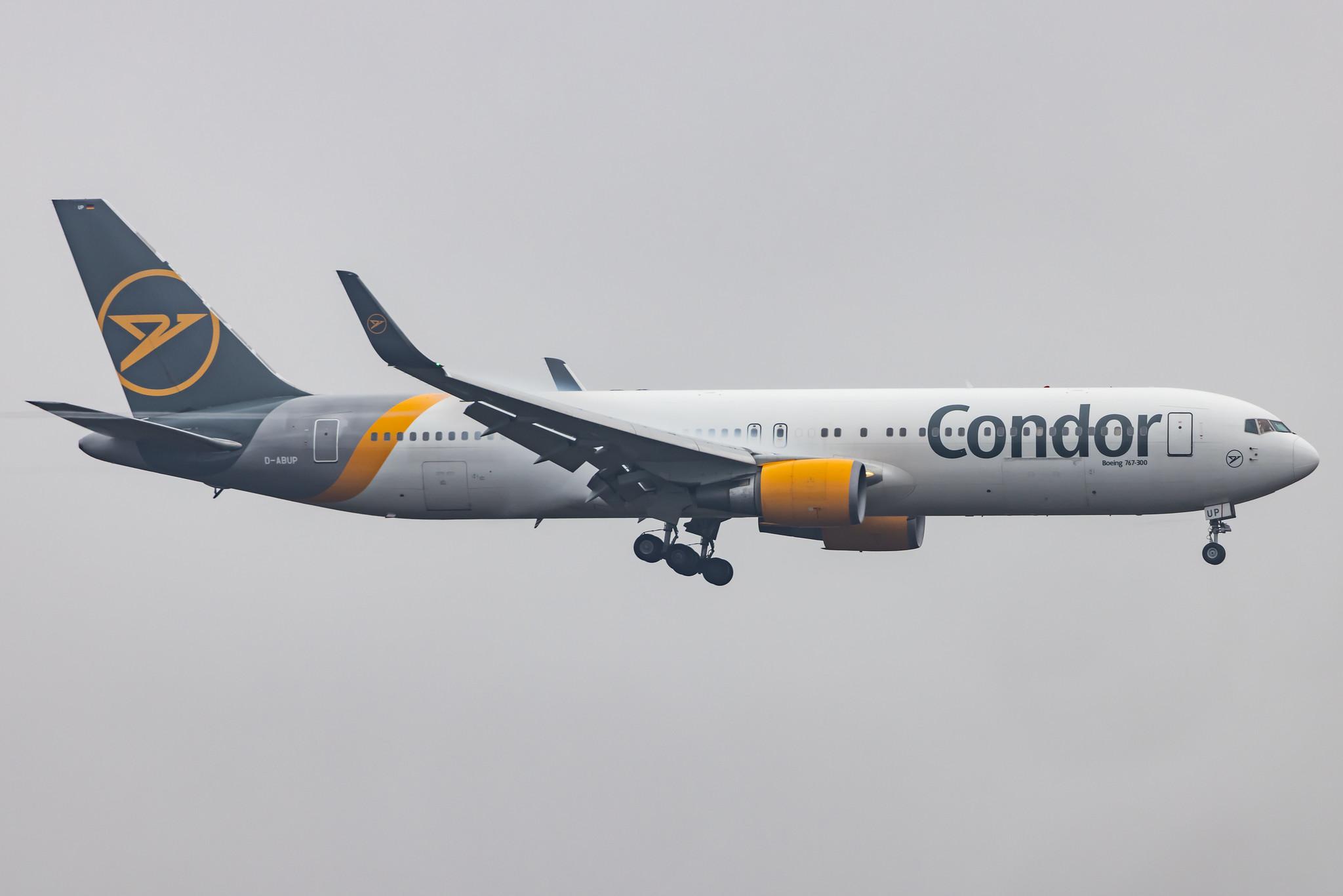 Frankfurt Airport: Condor (DE / CFG) |  Boeing 767-3Q8(ER) B763 | D-ABUP | MSN 30048