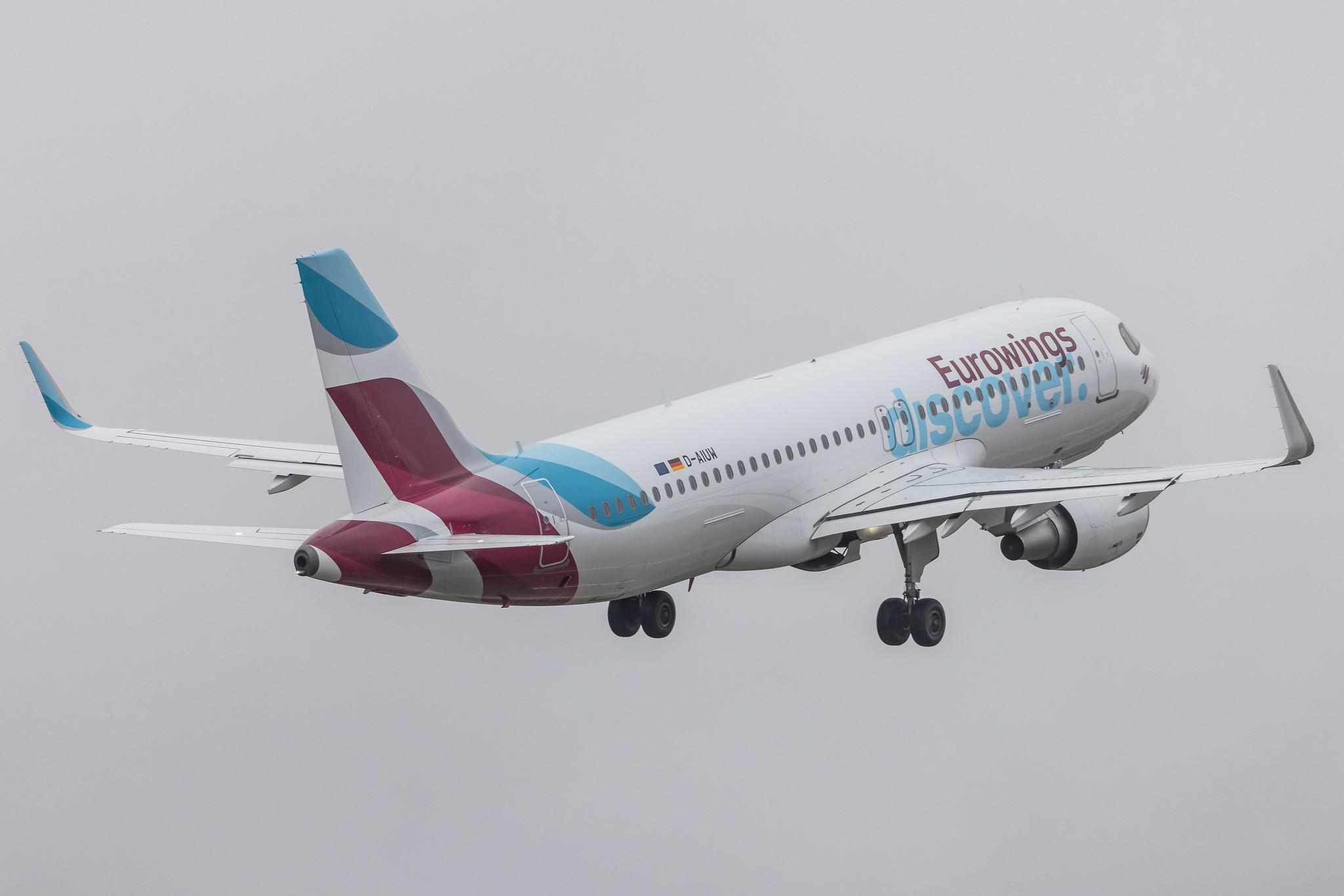 Frankfurt Airport: Eurowings Discover (4Y / OCN) |  Airbus A320-214 A320 | D-AIUW | MSN 7251