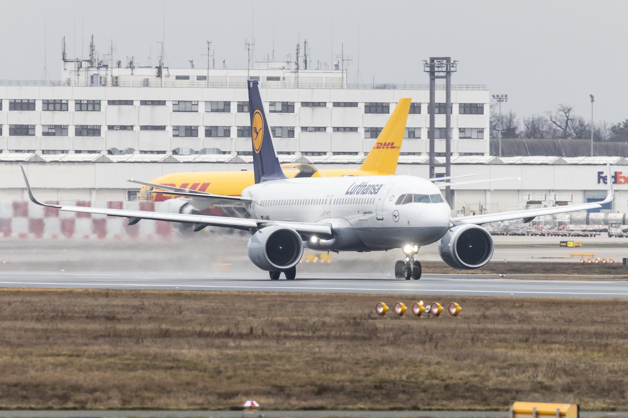 Frankfurt Airport: Lufthansa (LH / DLH) |  Airbus A320-271N A20N | D-AINB | MSN 6864