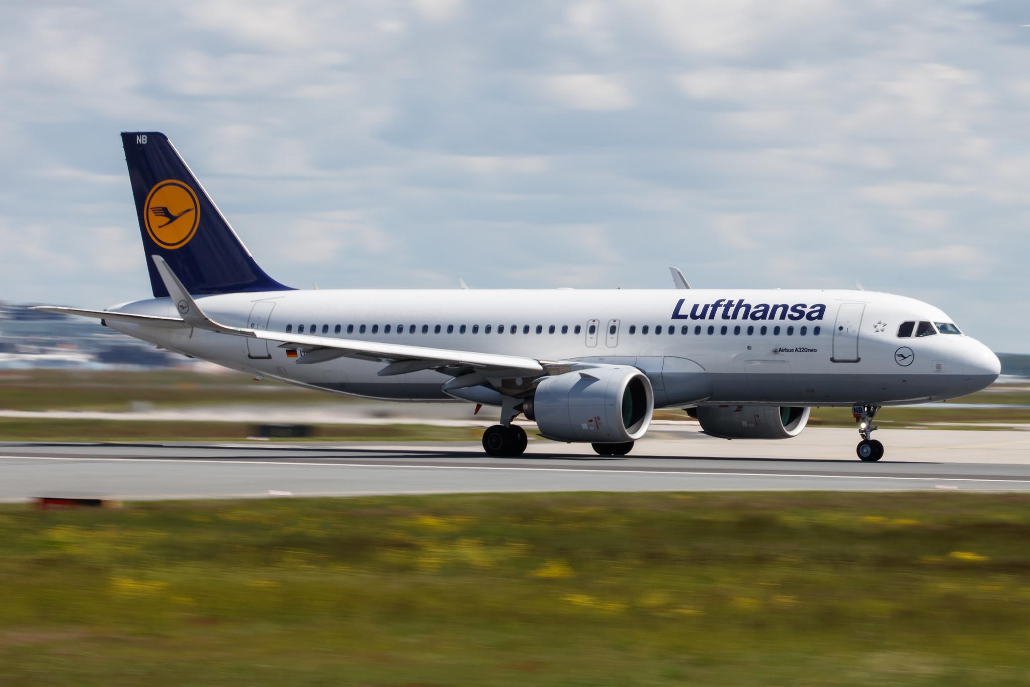 Frankfurt Airport: Lufthansa (LH / DLH) |  Airbus A320-271N A20N | D-AINB | MSN 6864