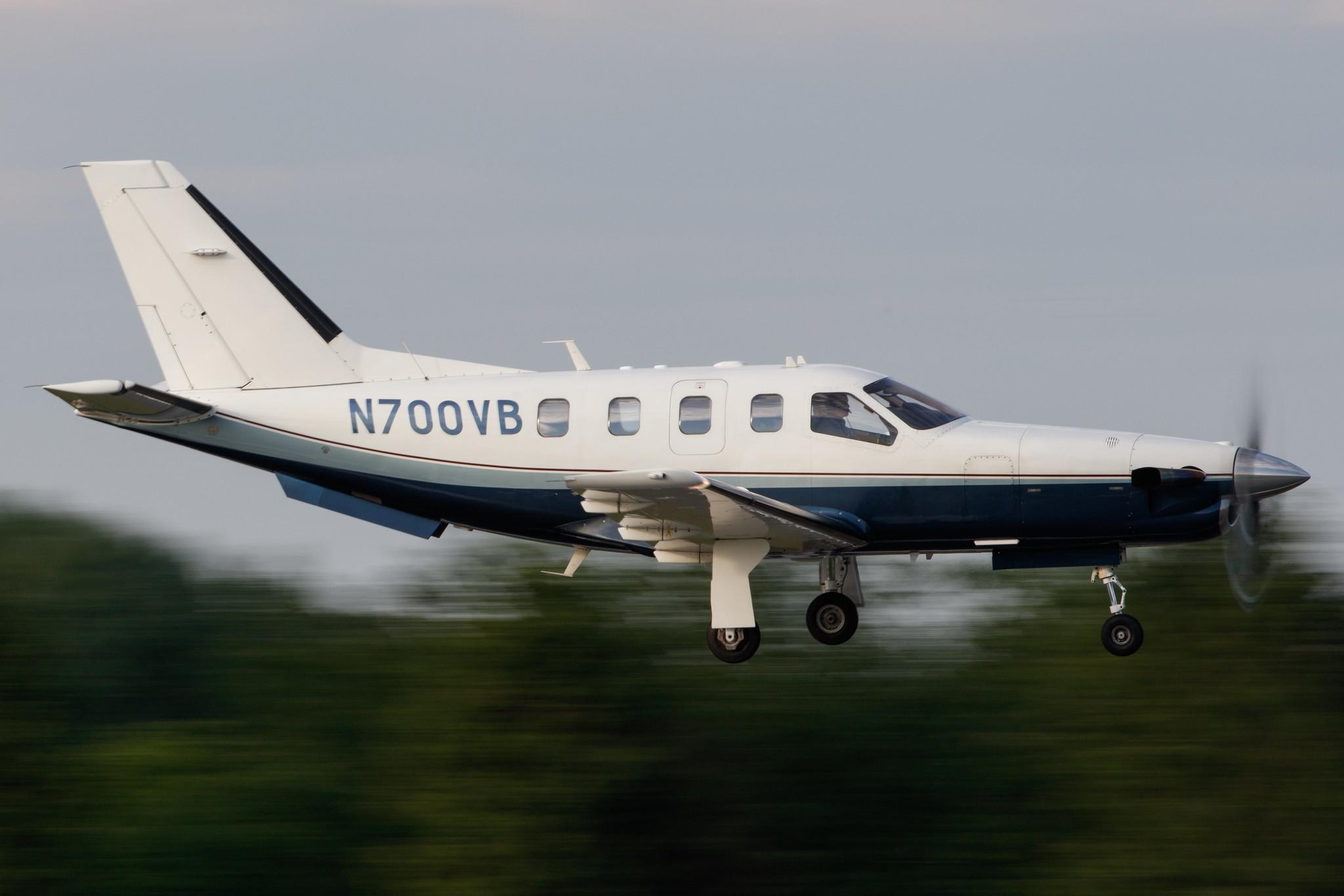 Hamburg Airport: Private owner |  Socata TBM-700C TBM7 | N700VB | MSN 237