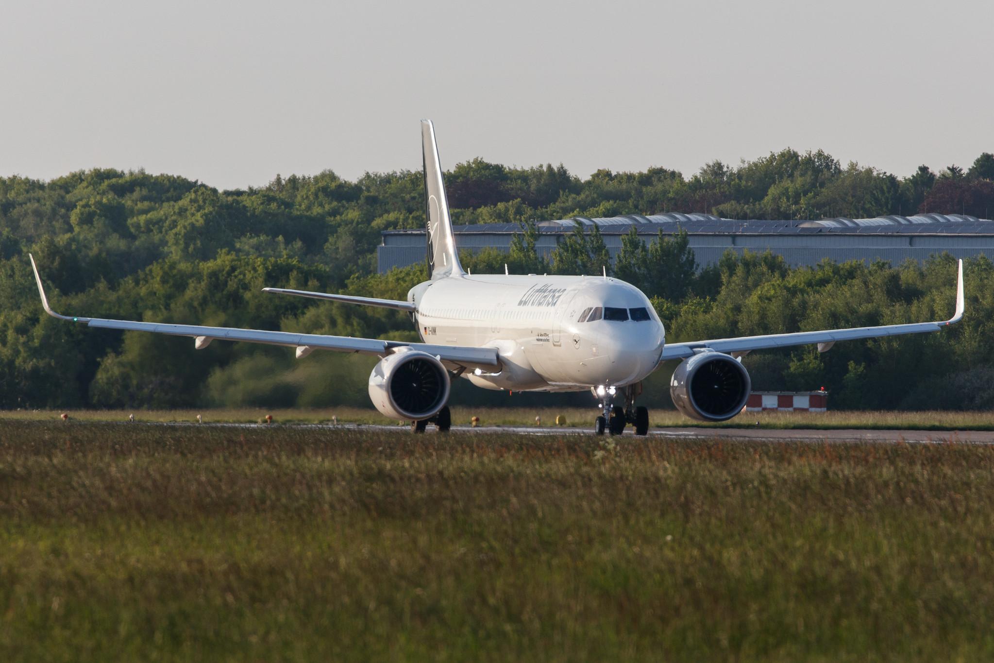 Hamburg Airport: Lufthansa (LH / DLH) |  Airbus A320-271N A20N | D-AINK | MSN 8249