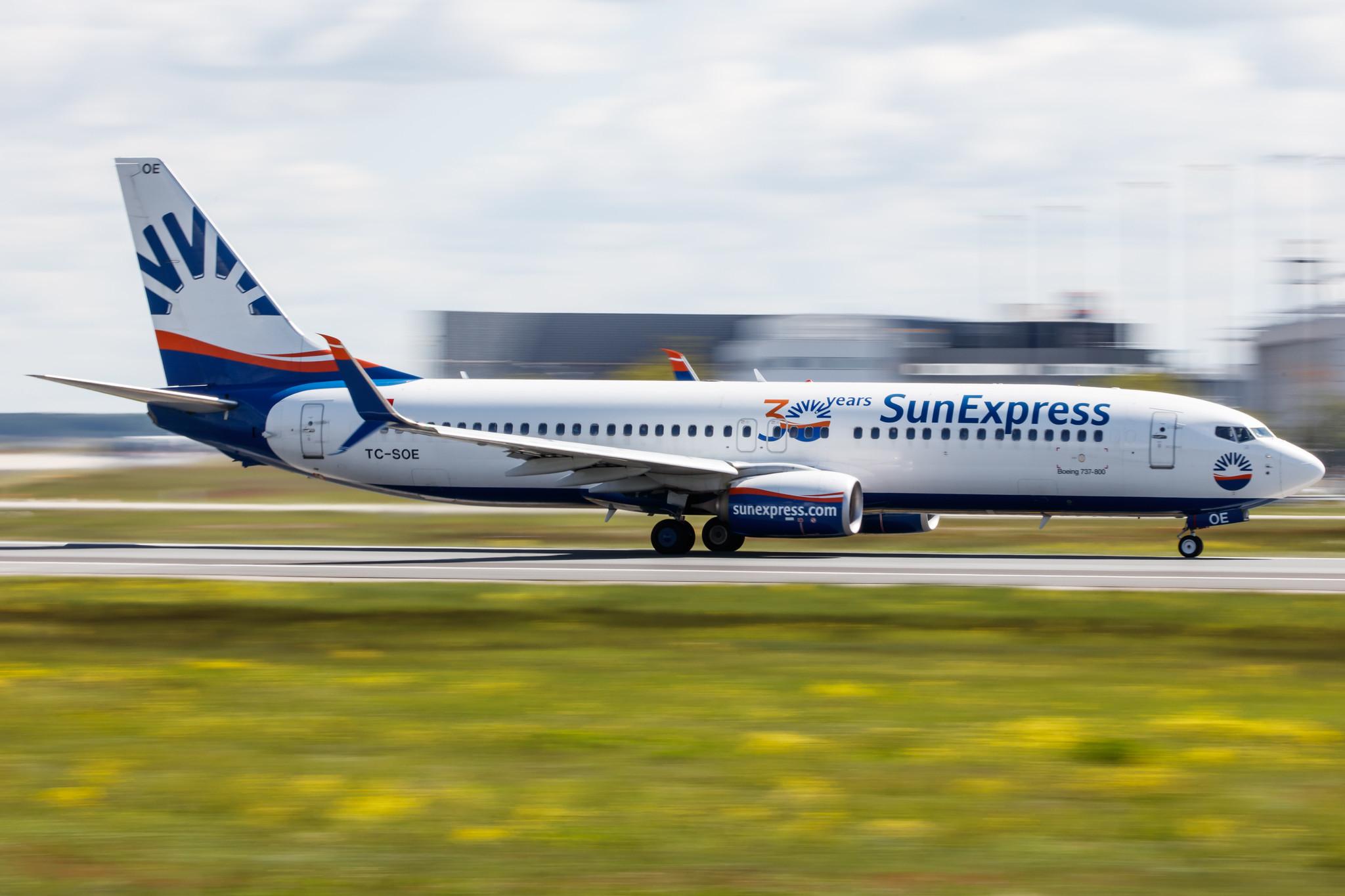 Frankfurt Airport: SunExpress (XQ / SXS) |  Boeing 737-8HC B738 | TC-SOE | MSN 61177