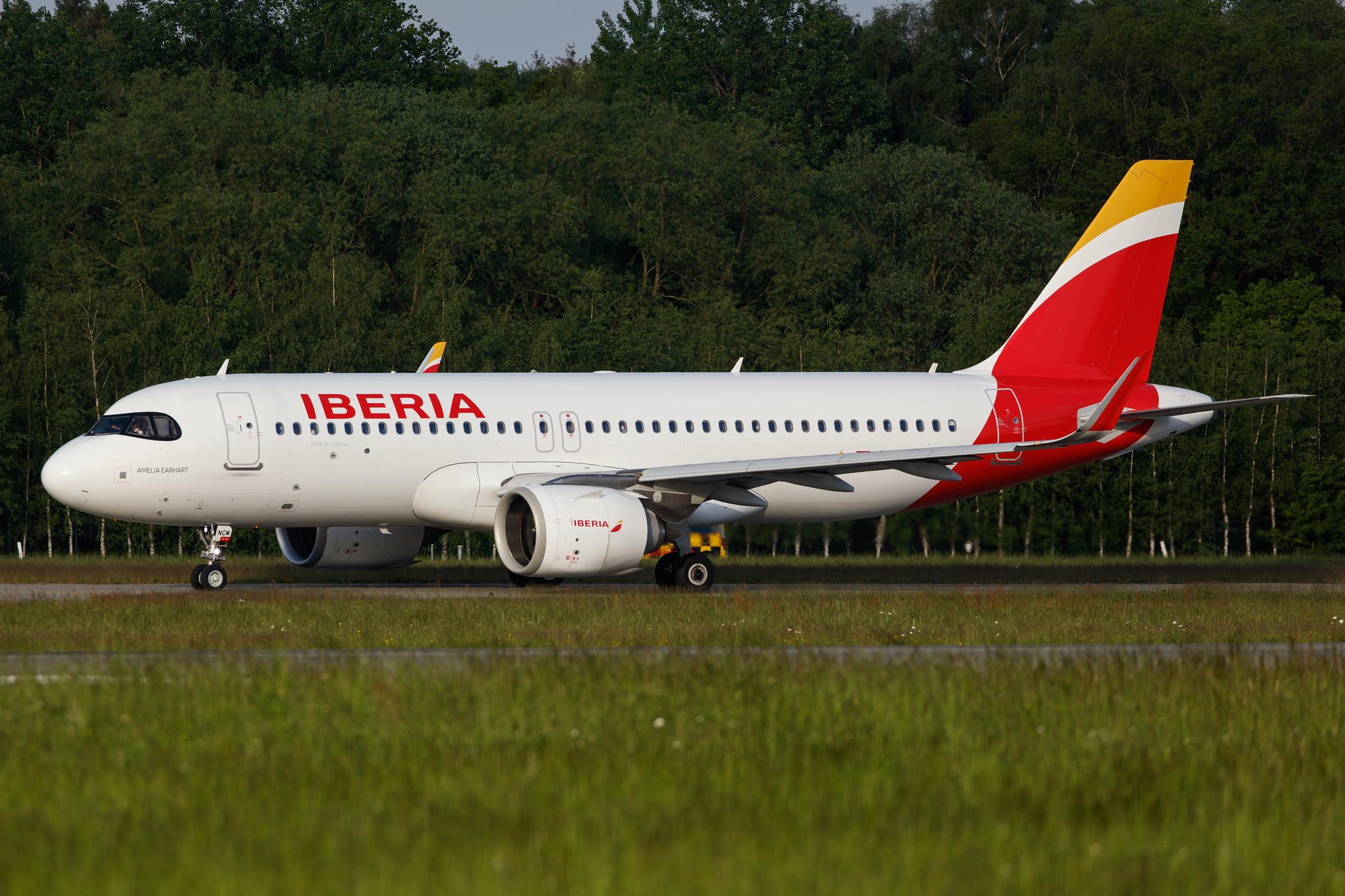 Hamburg Airport: Iberia (IB / IBE) |  Airbus A320-251N A20N | EC-NCM | MSN 8781