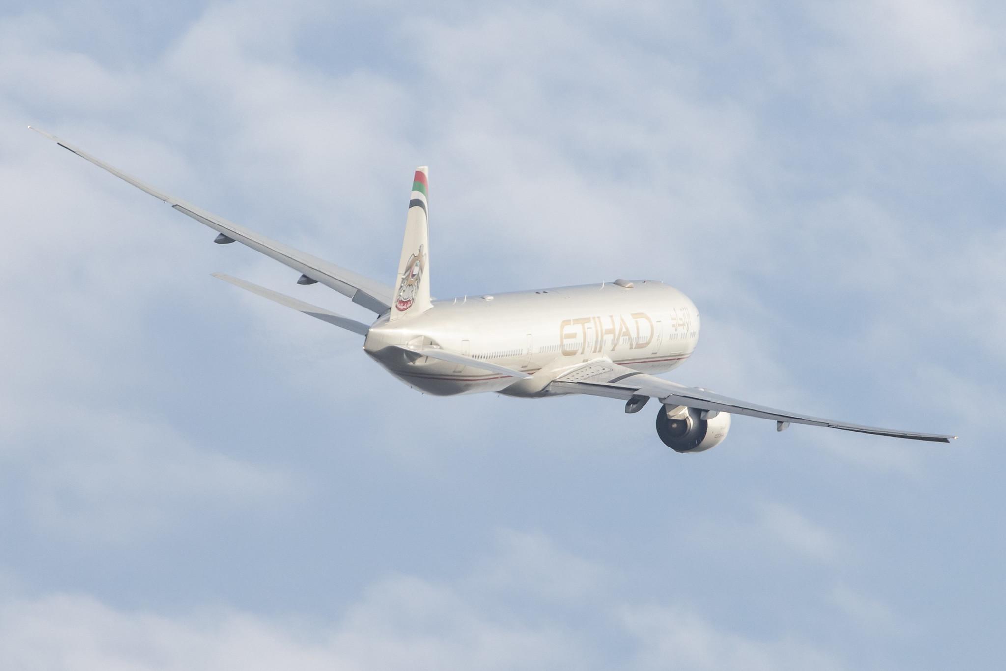 London Heathrow: Etihad Airways (EY / ETD) |  Boeing 777-3FX(ER) B77W | A6-ETS | MSN 44548