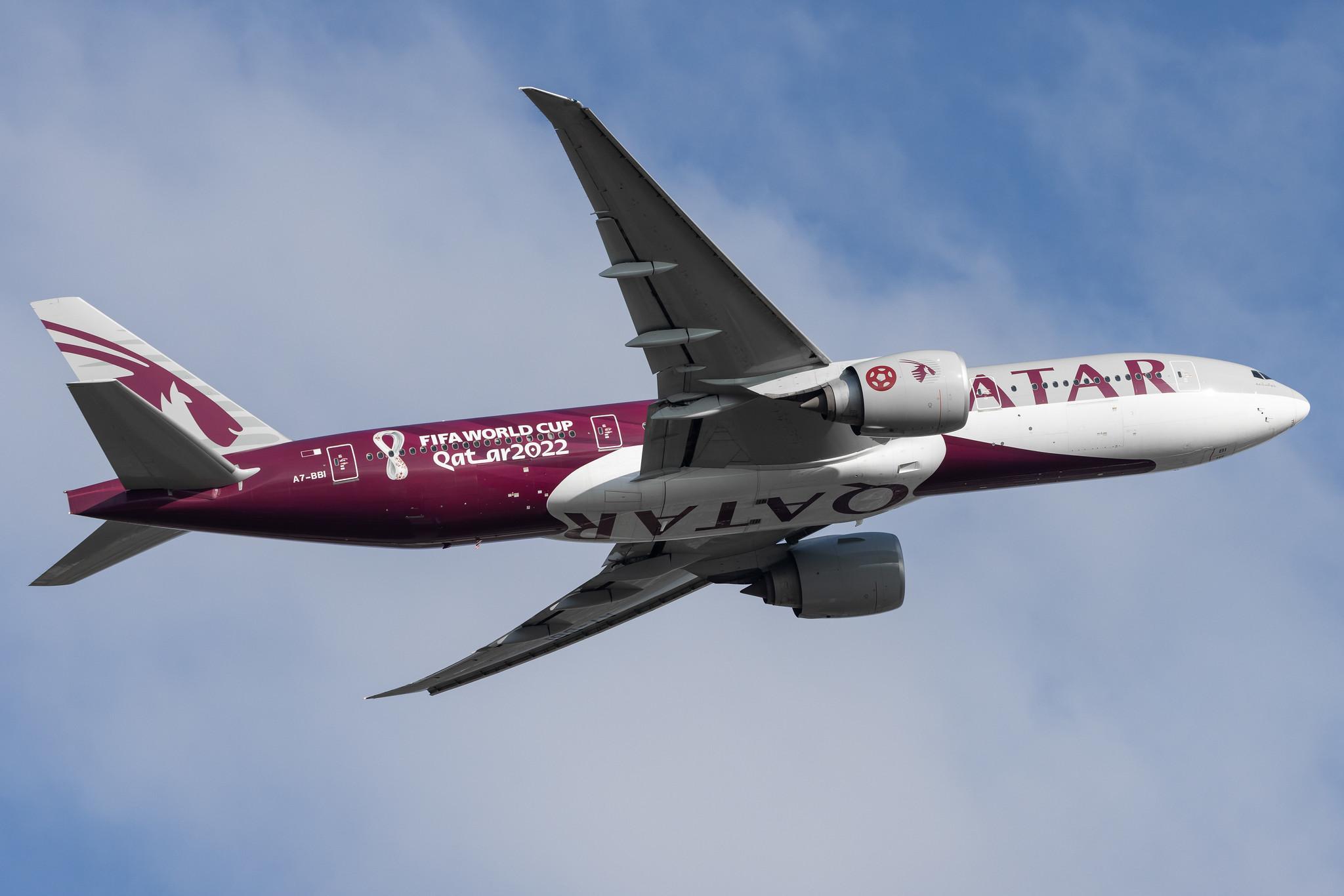 London Heathrow: Qatar Airways (QR / QTR) |  Livery: FIFA World Cup 2022 Livery |  Boeing 777-2DZ(LR) B77L | A7-BBI | MSN 41061