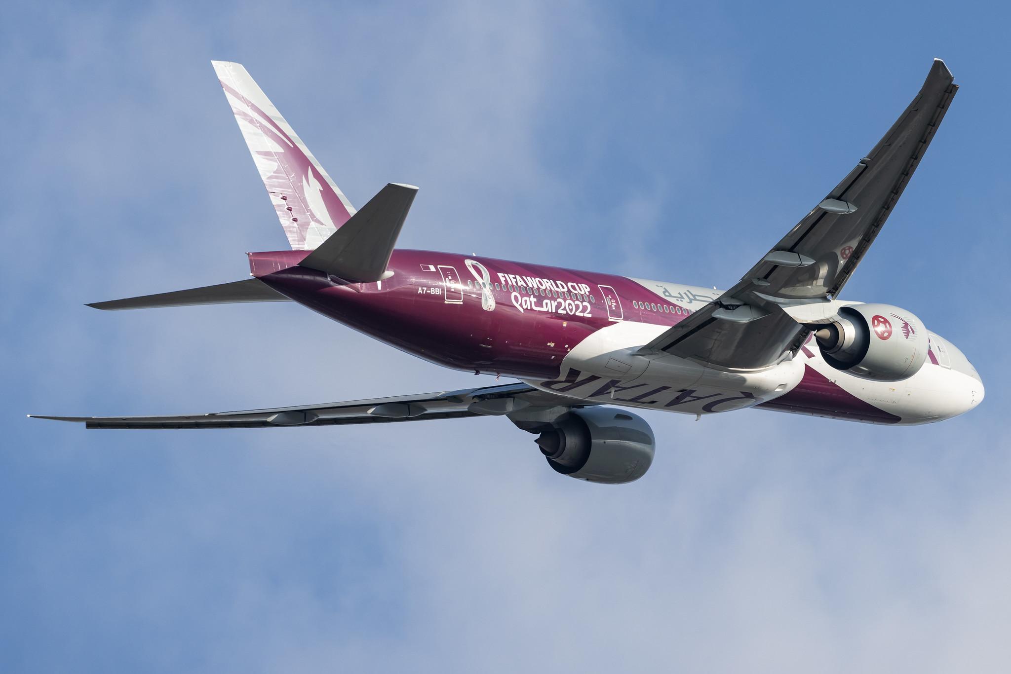 London Heathrow: Qatar Airways (QR / QTR) |  Livery: FIFA World Cup 2022 Livery |  Boeing 777-2DZ(LR) B77L | A7-BBI | MSN 41061