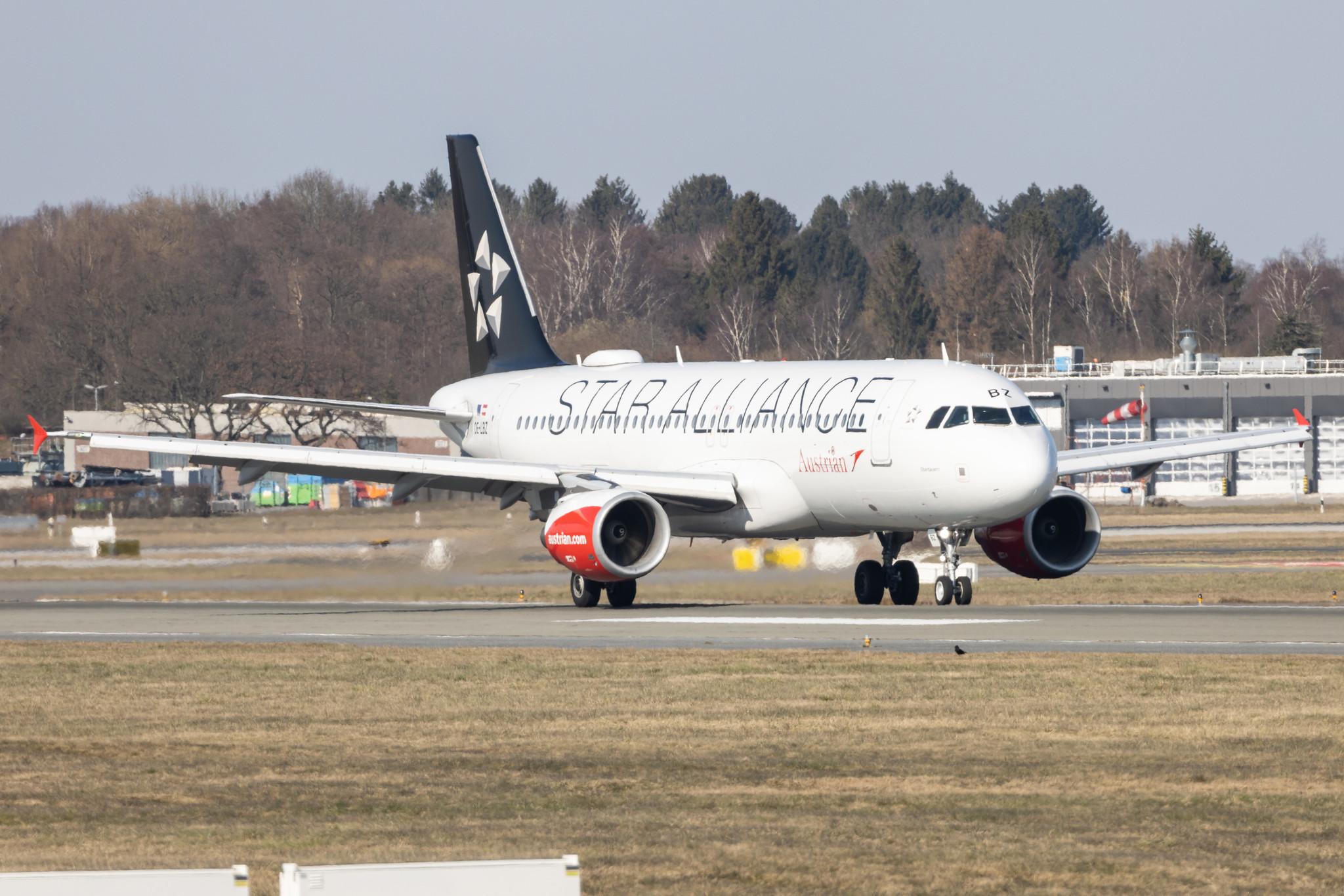 Hamburg Airport: Austrian Airlines (OS / AUA) |  Livery: Star Alliance Livery |  Airbus A320-214 A320 | OE-LBZ | MSN 5181