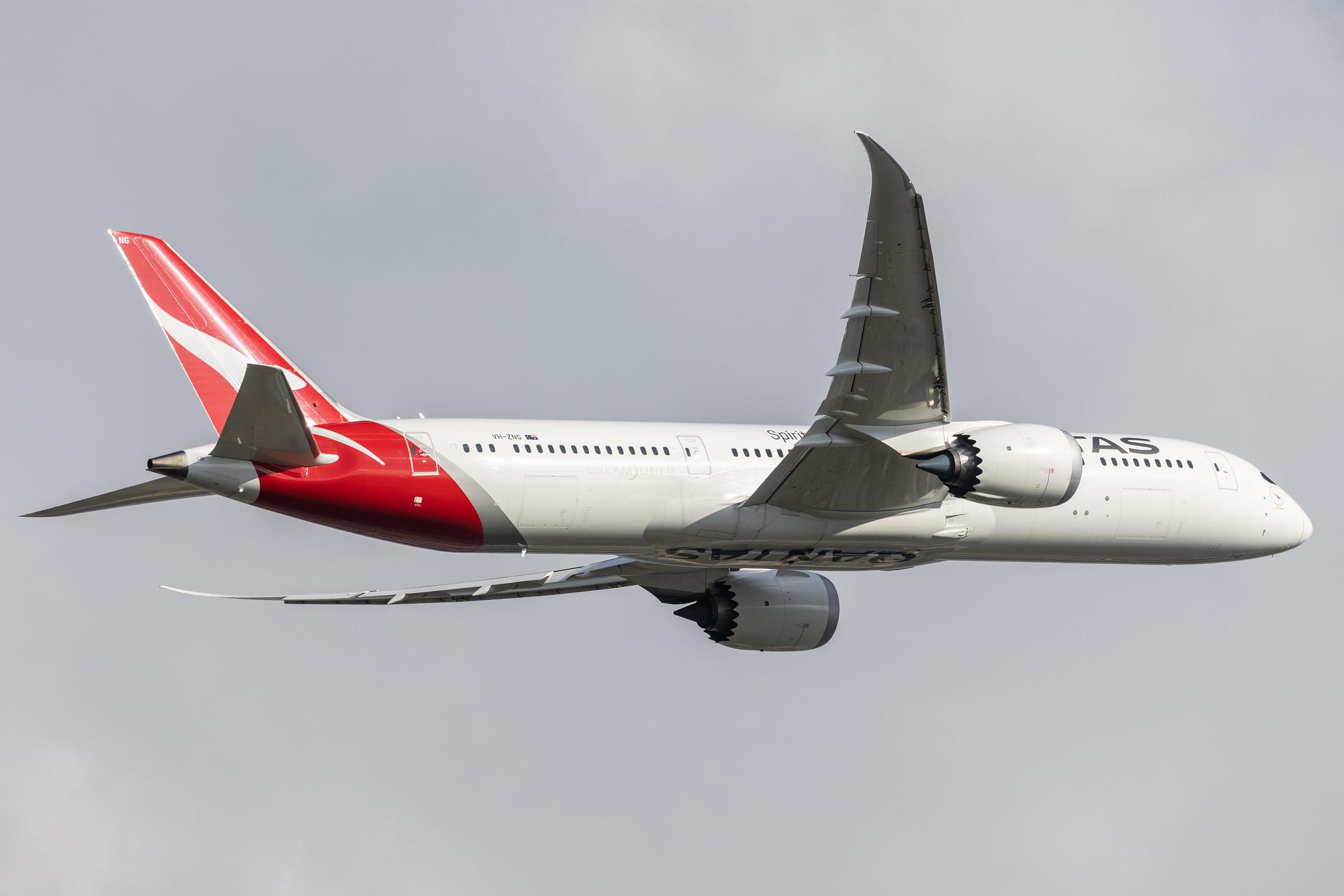 London Heathrow: Qantas (QF / QFA) |  Boeing 787-9 Dreamliner B789 | VH-ZNG | MSN 36240