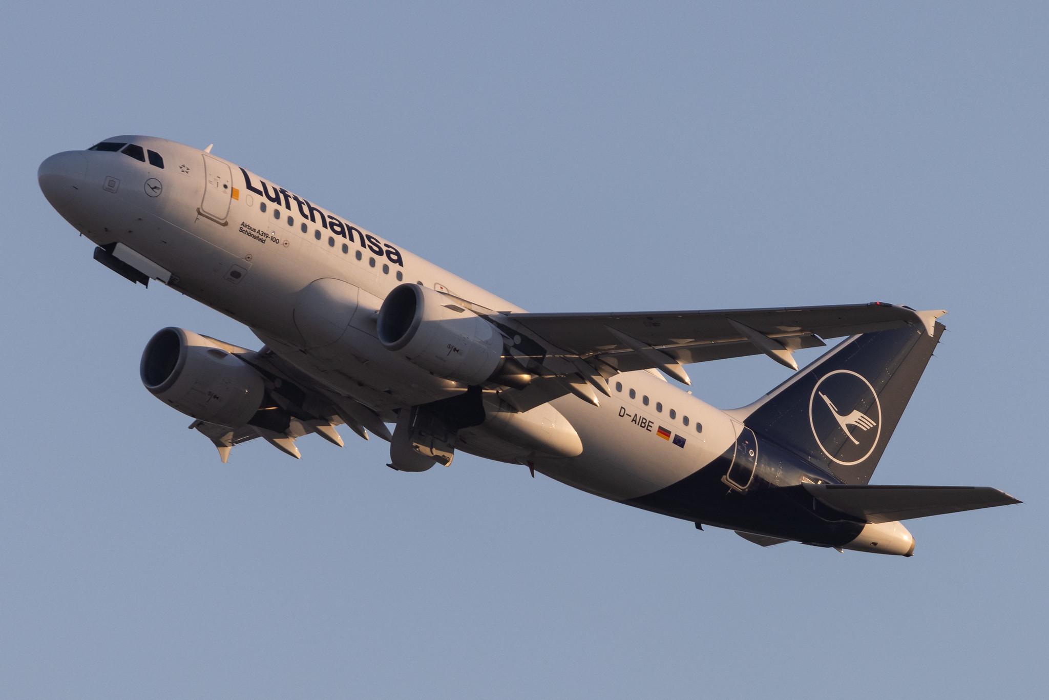 Hamburg Airport: Lufthansa (LH / DLH) |  Airbus A319-112 A319 | D-AIBE | MSN 4511