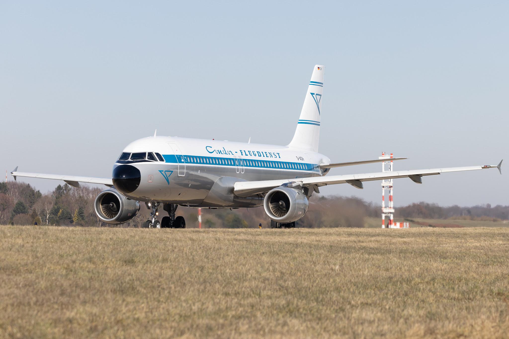 Hamburg Airport: Condor (DE / CFG) |  Livery: Retro Livery |  Airbus A320-212 A320 | D-AICH | MSN 0971