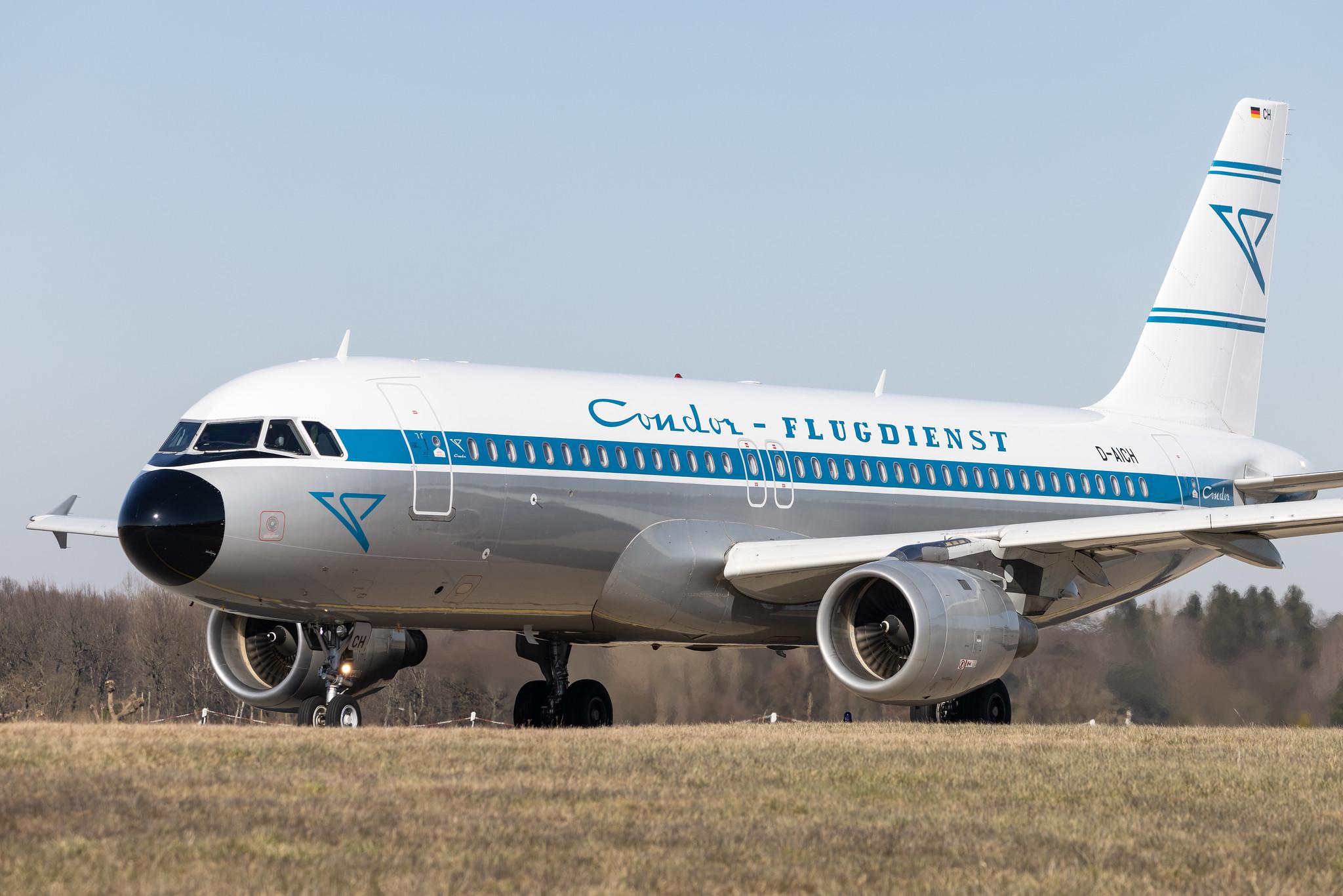 Hamburg Airport: Condor (DE / CFG) |  Livery: Retro Livery |  Airbus A320-212 A320 | D-AICH | MSN 0971