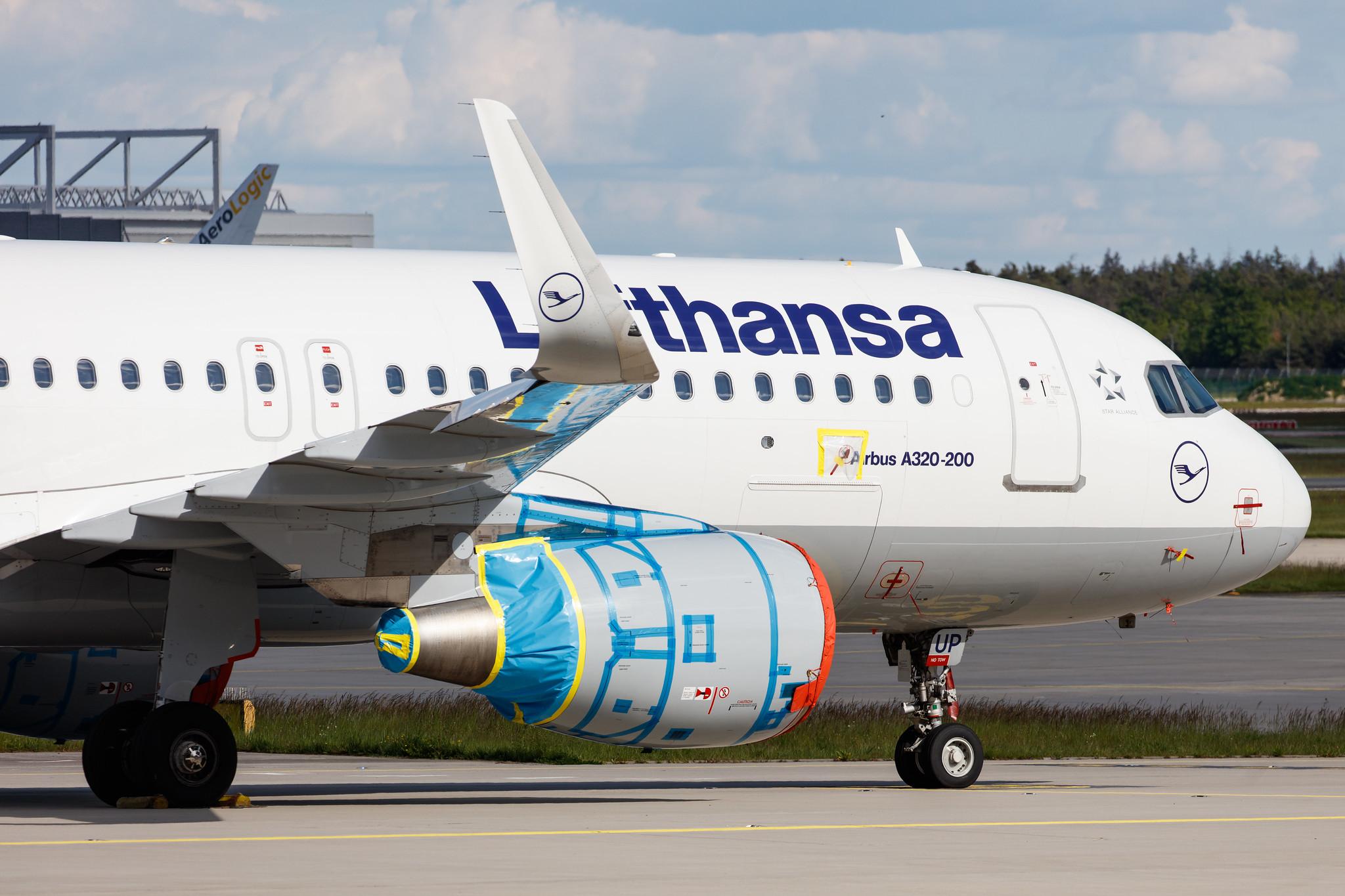 Frankfurt Airport: Lufthansa (LH / DLH) |  Airbus A320-214 A320 | D-AIUP | MSN 6807