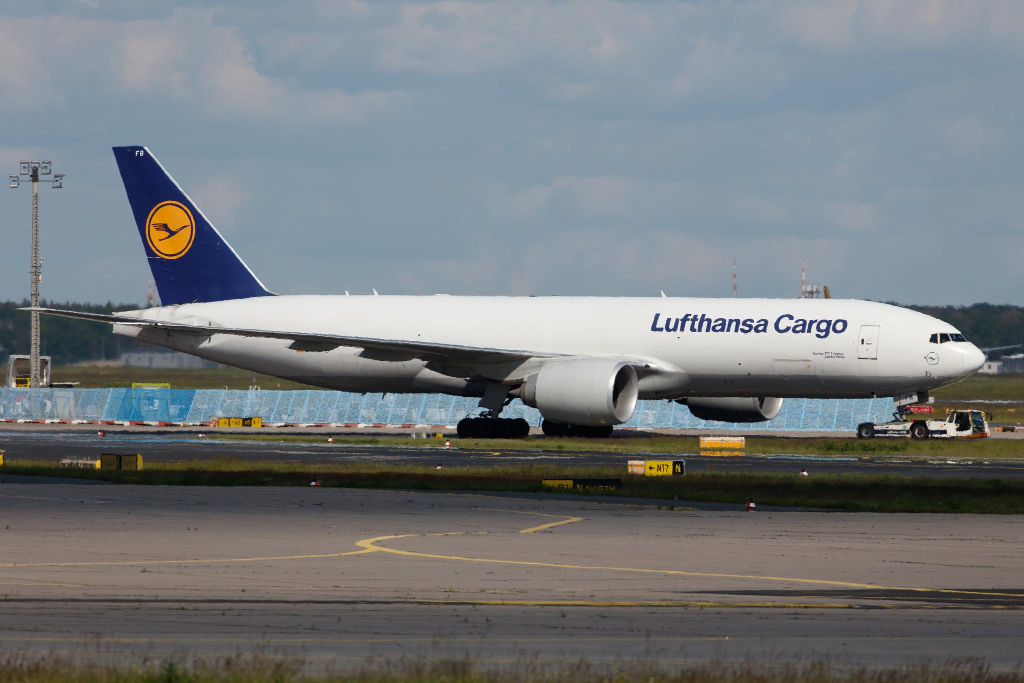 Frankfurt Airport: Lufthansa Cargo (/ GEC) |  Boeing 777-FBT B77L | D-ALFB | MSN 41675