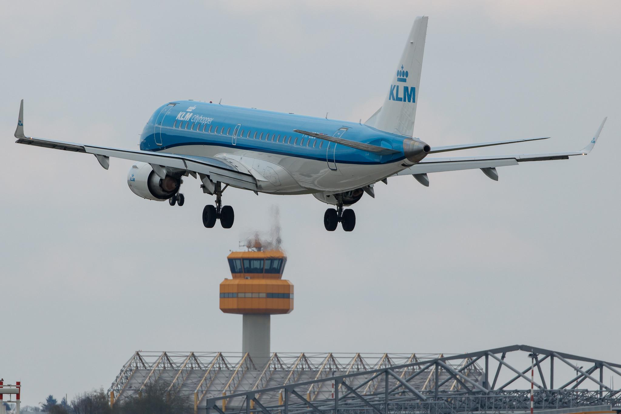 Hamburg Airport: KLM (KL / KLM) | Operator: KLM Cityhopper |  Embraer E190STD E190 | PH-EZS | MSN 19000380