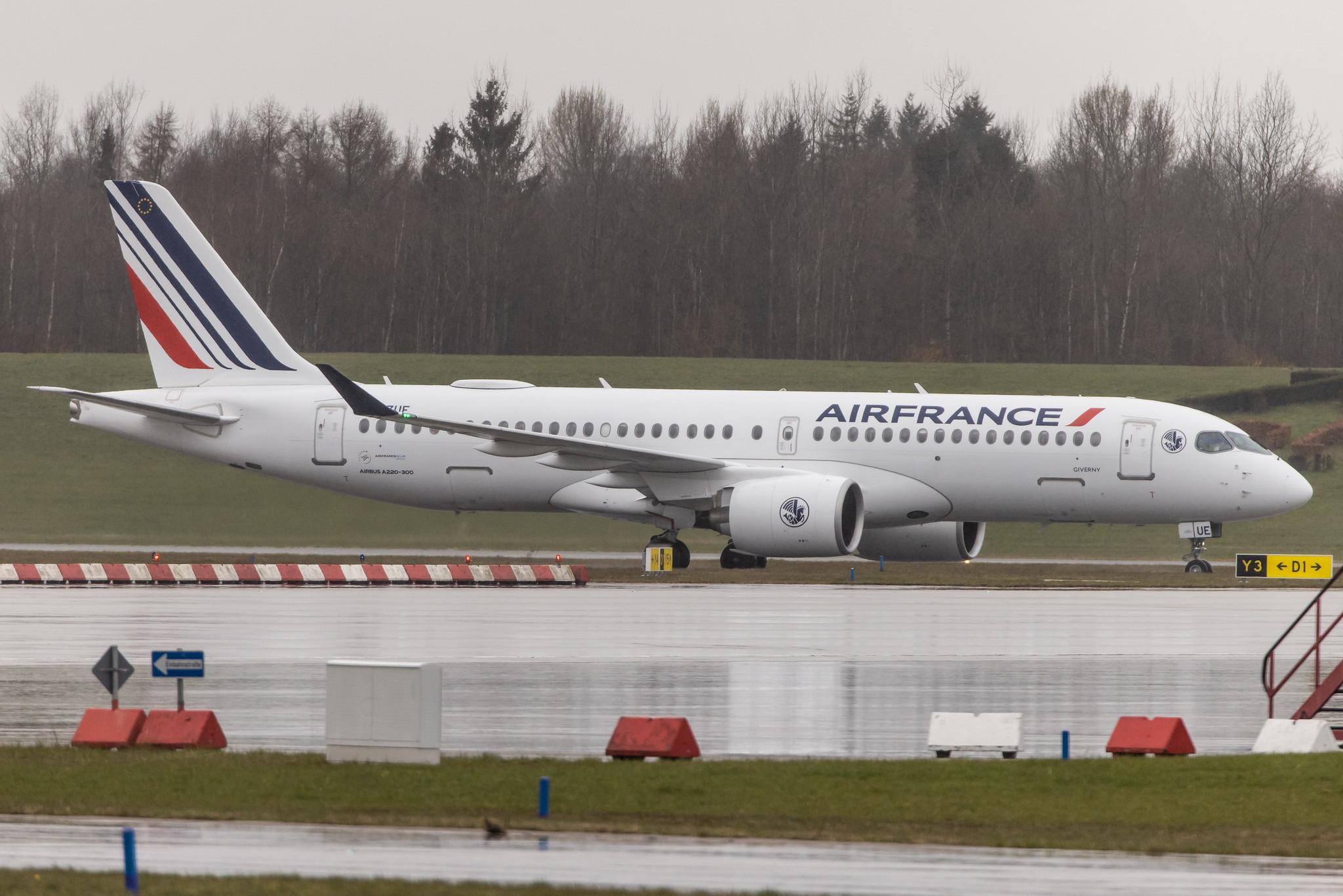 Hamburg Airport: Air France (AF / AFR) |  Airbus A220-300 BCS3 | F-HZUE | MSN 55146
